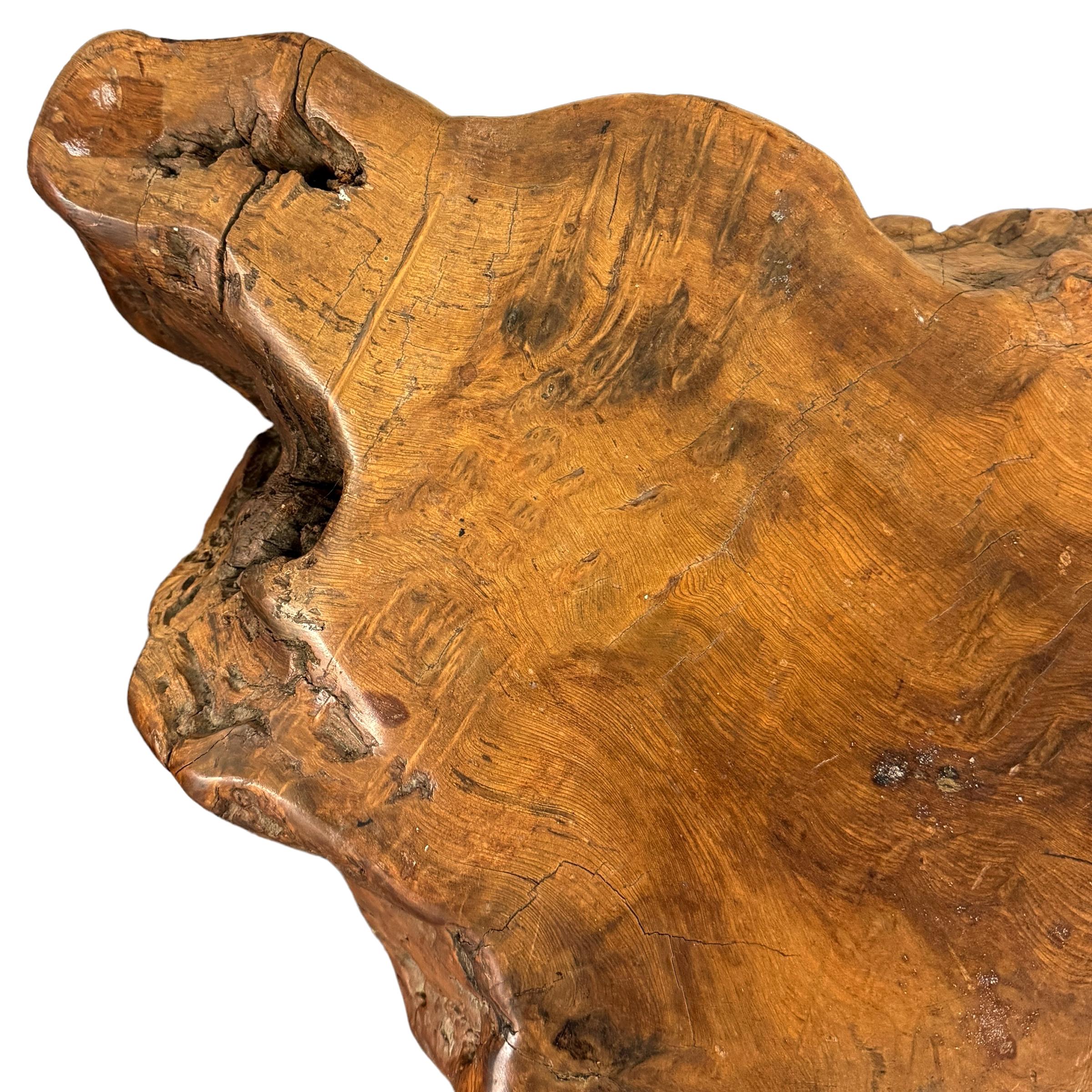 Table basse américaine du milieu du 20e siècle en bois de ronce de ronce en vente 3
