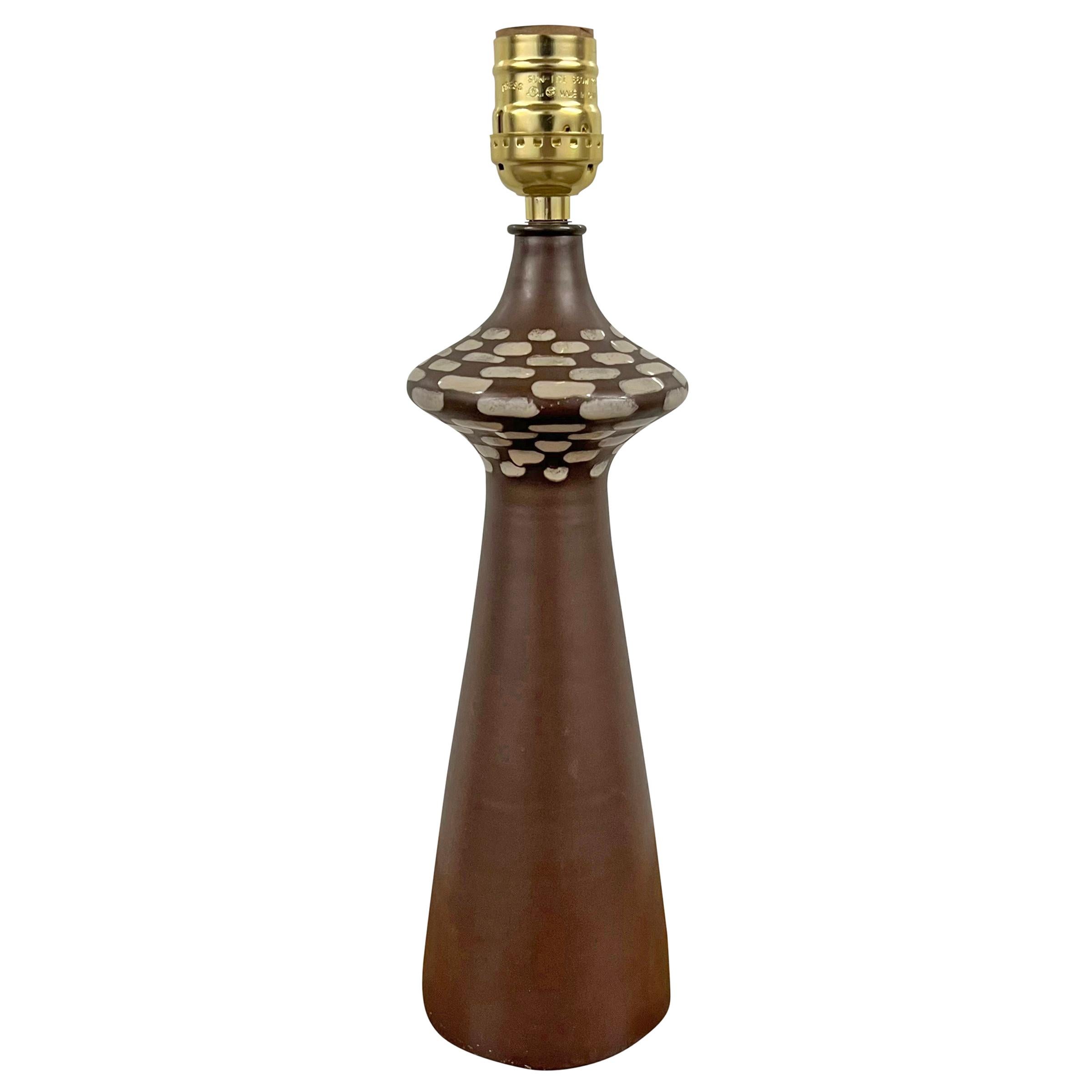 Céramique Lampe de table en céramique américaine du milieu du XXe siècle en vente