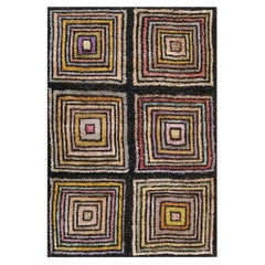 Tapis crocheté américain du milieu du 20ème siècle ( 1''9"" x 2''8"" - 54 x 82 )