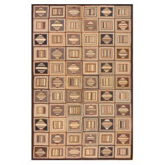 Tapis crocheté américain du milieu du 20ème siècle ( 6' x 8'7" - 183 x 262 )