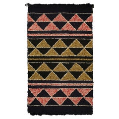 Antique Mid-20th Century American Hooked Rug with Reciprocating Triangle Motif