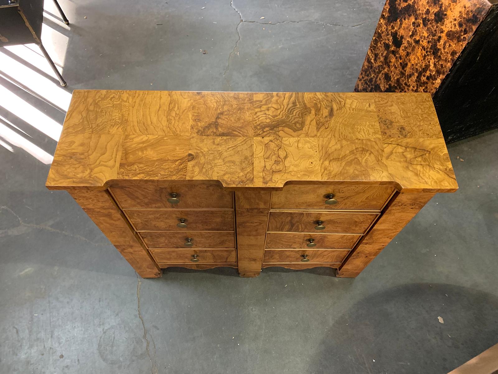 Mid-20th Century American of Martinsville Multi-Drawer Burled Chest, circa 1970s In Good Condition In Atlanta, GA