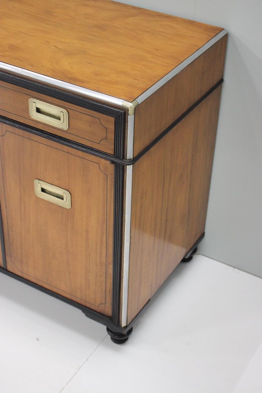 Mid-20th Century American Sideboard In Good Condition In Gloucestershire, GB