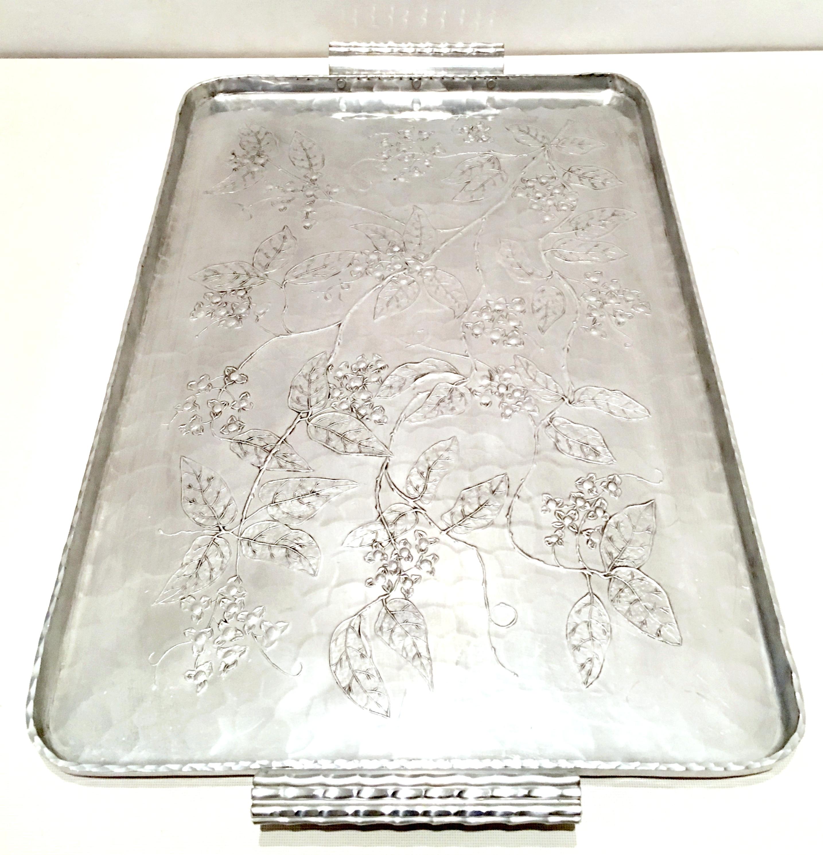 American Silver Tray & Hellenic Blue Print Glass Drinks, Set of 4 In Good Condition For Sale In West Palm Beach, FL