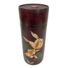 Mid Century Antiques chinoises peintes à la main Boîte à thé cylindrique en bambou
