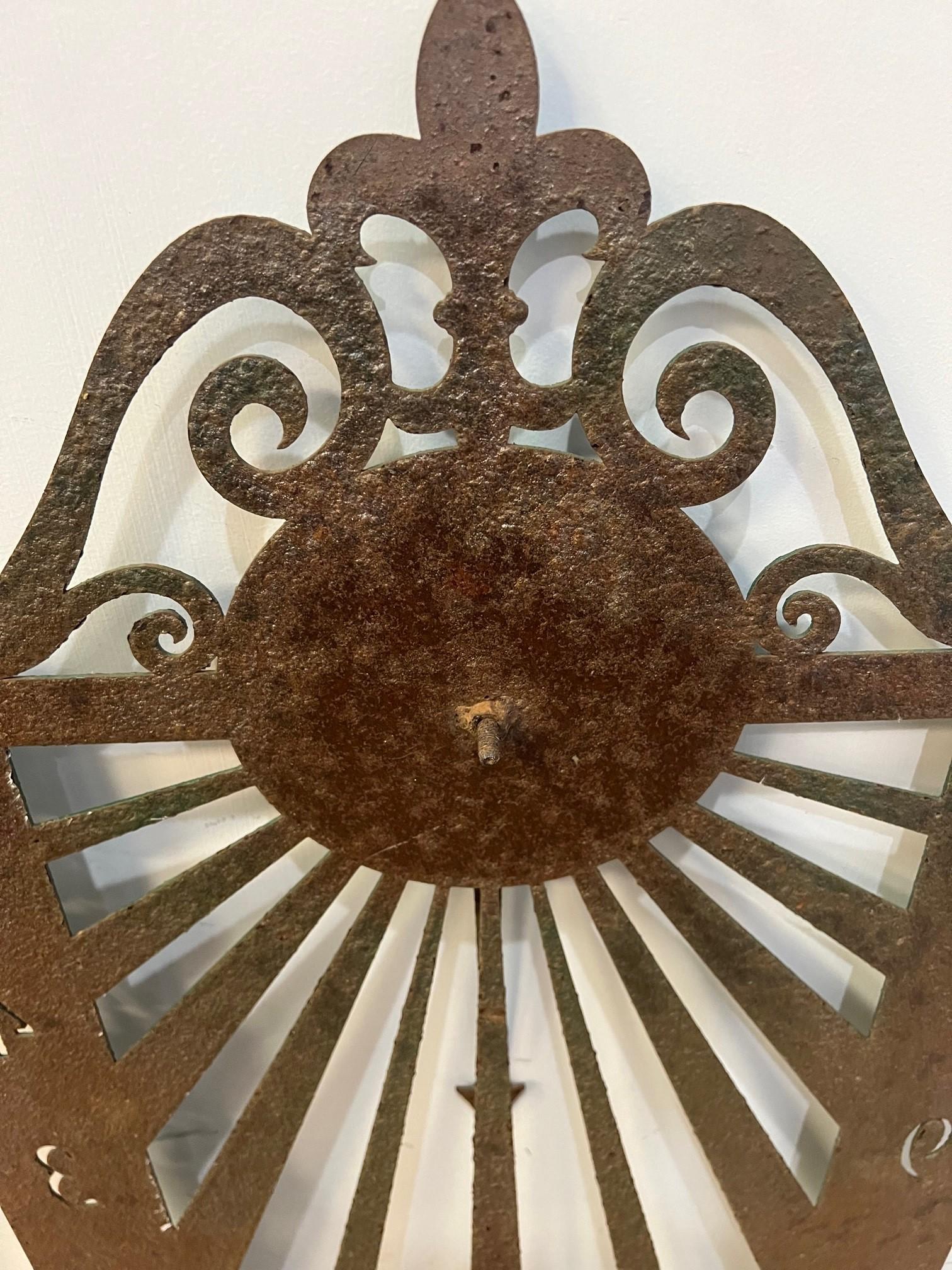Mid 20th Century Antique Iron Wall Sundial   For Sale 7