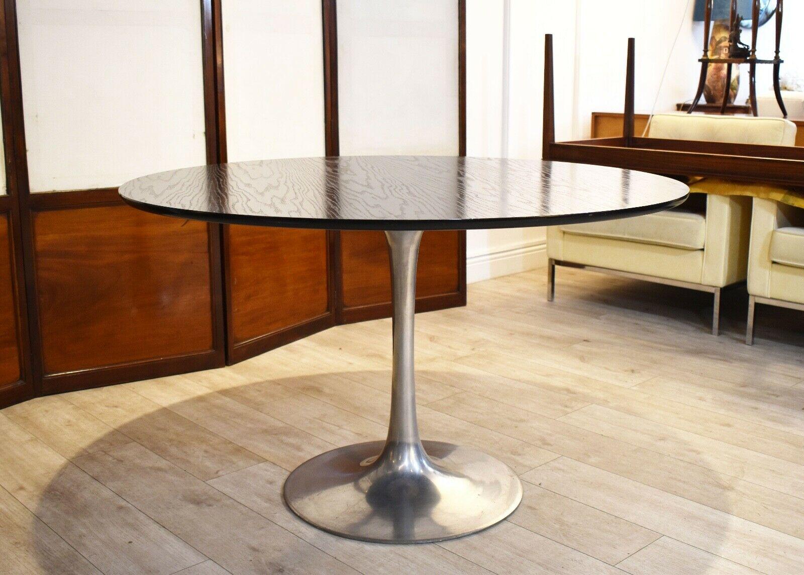 Mid-Century Modern Mid-20th Century Arkana Dining Table Tulip Black Top