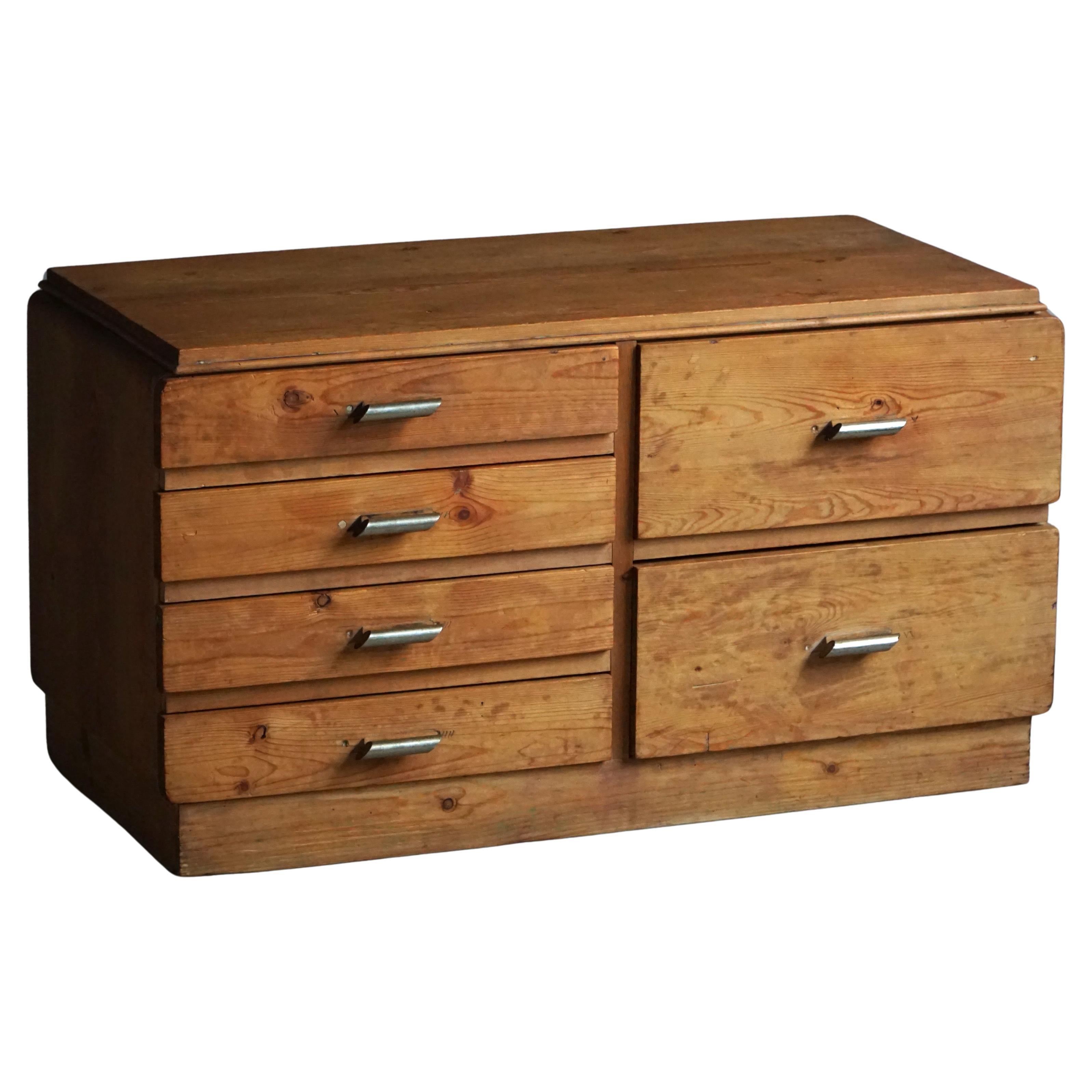 Mid-20th Century, Art Deco Chest of Drawers in Pine with Metal Handles, 1940s