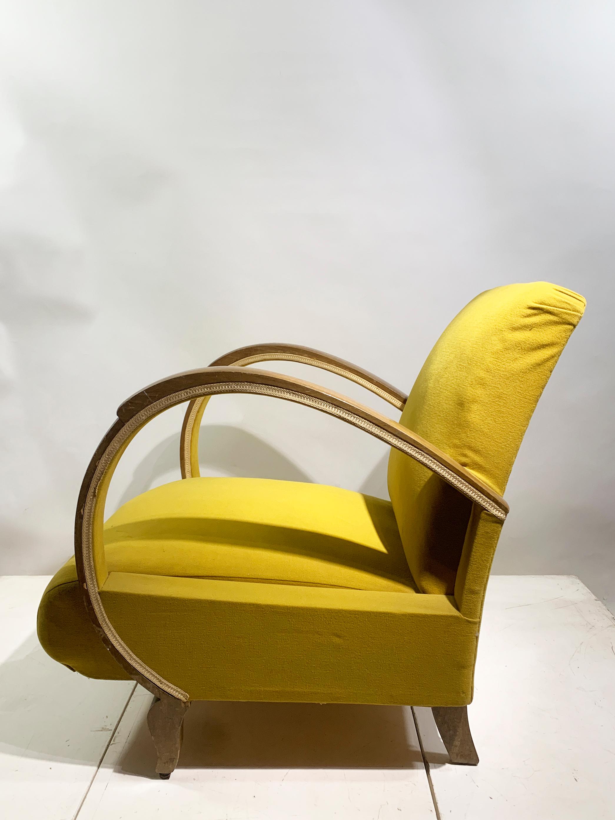 Francese Sedia da salotto Art Deco della metà del XX secolo, in legno curvato/tessuto giallo-verde, anni '30 in vendita