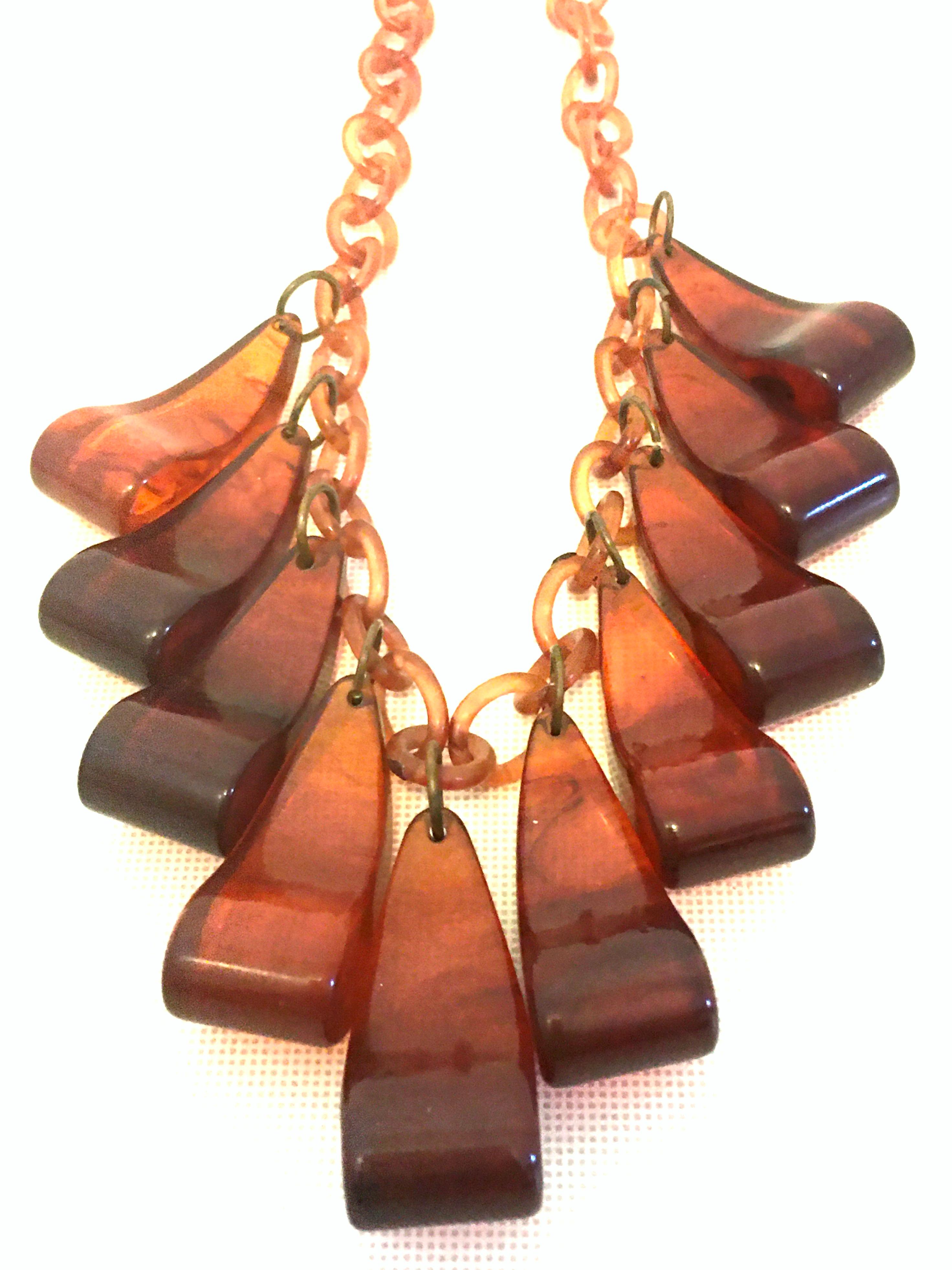 Mid-20th Century Art Deco Root Beer Bakelite & Celluloid Chain Link Necklace For Sale 4