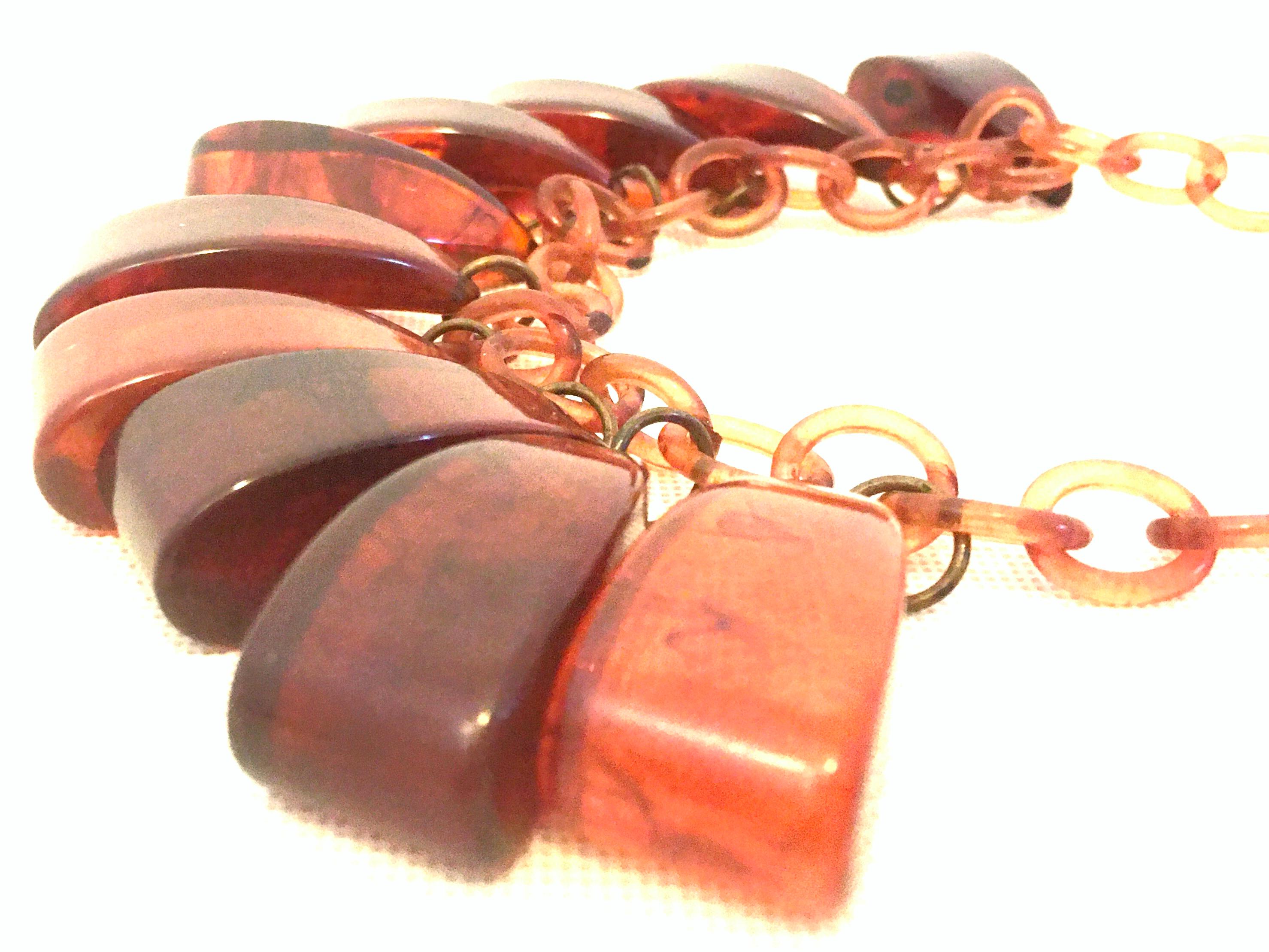 Mid-20th Century Art Deco Root Beer Bakelite & Celluloid Chain Link Necklace For Sale 1
