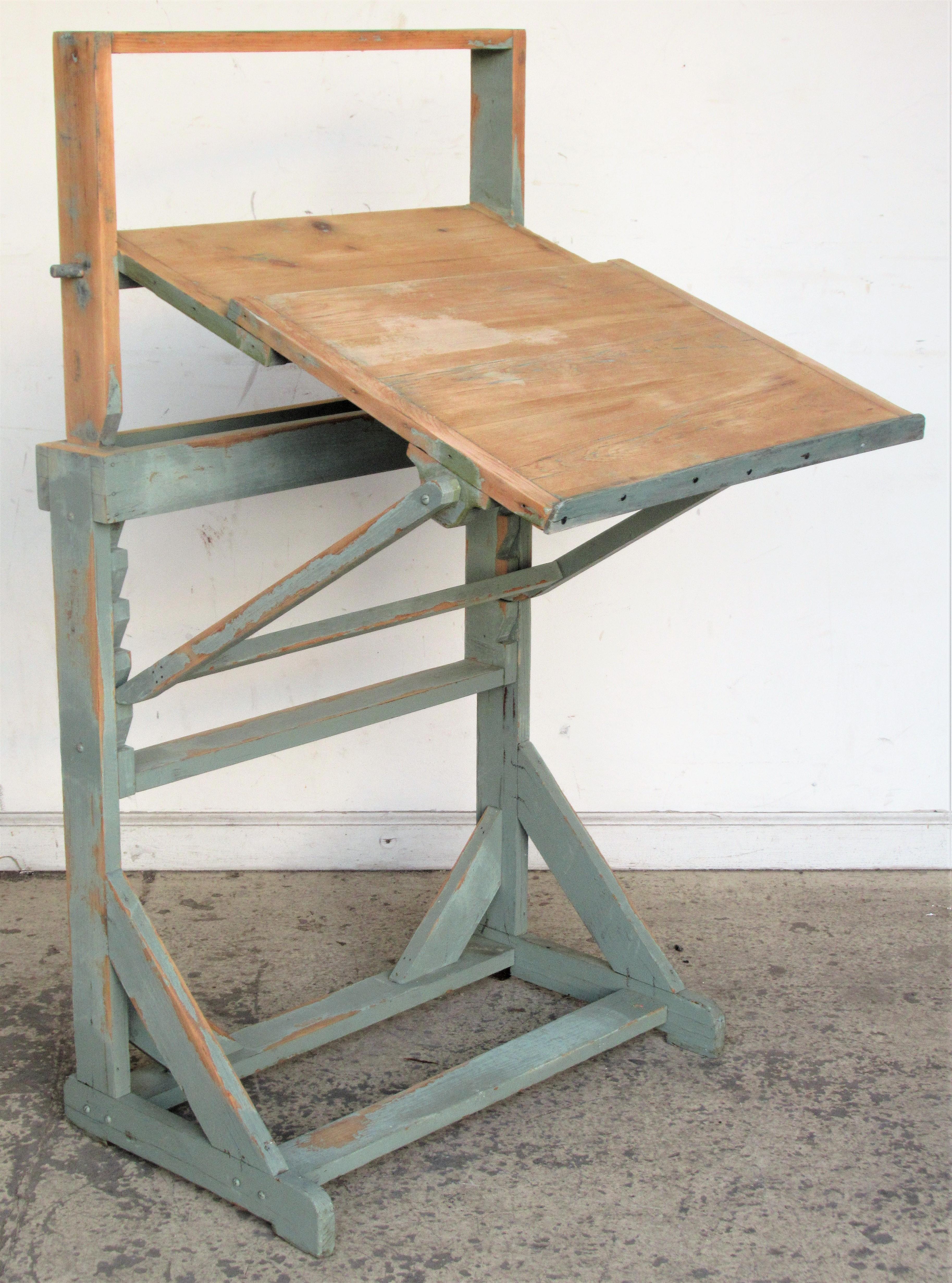  Artist Drawing Table 9