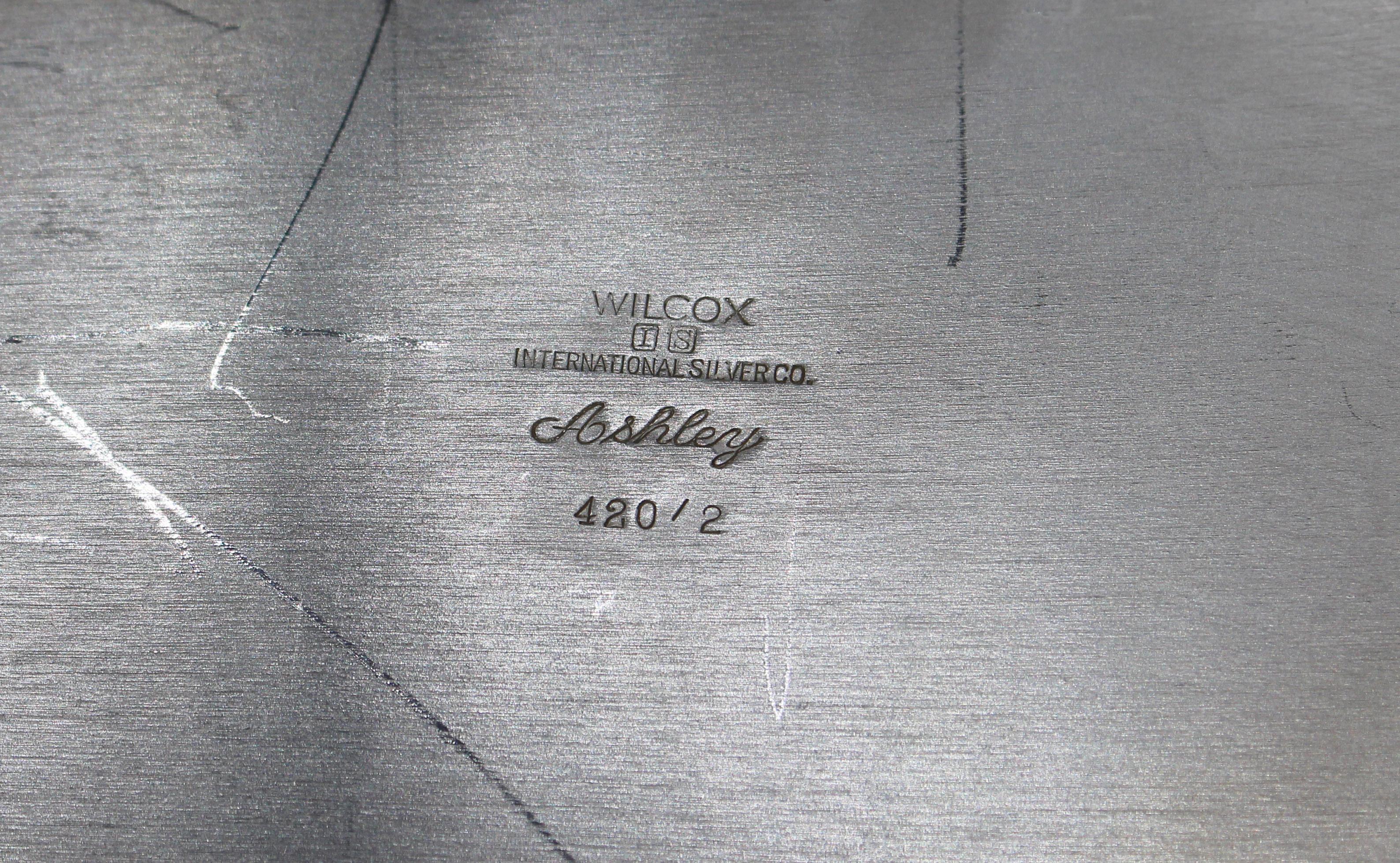 Néoclassique Plateau à thé en métal argenté 