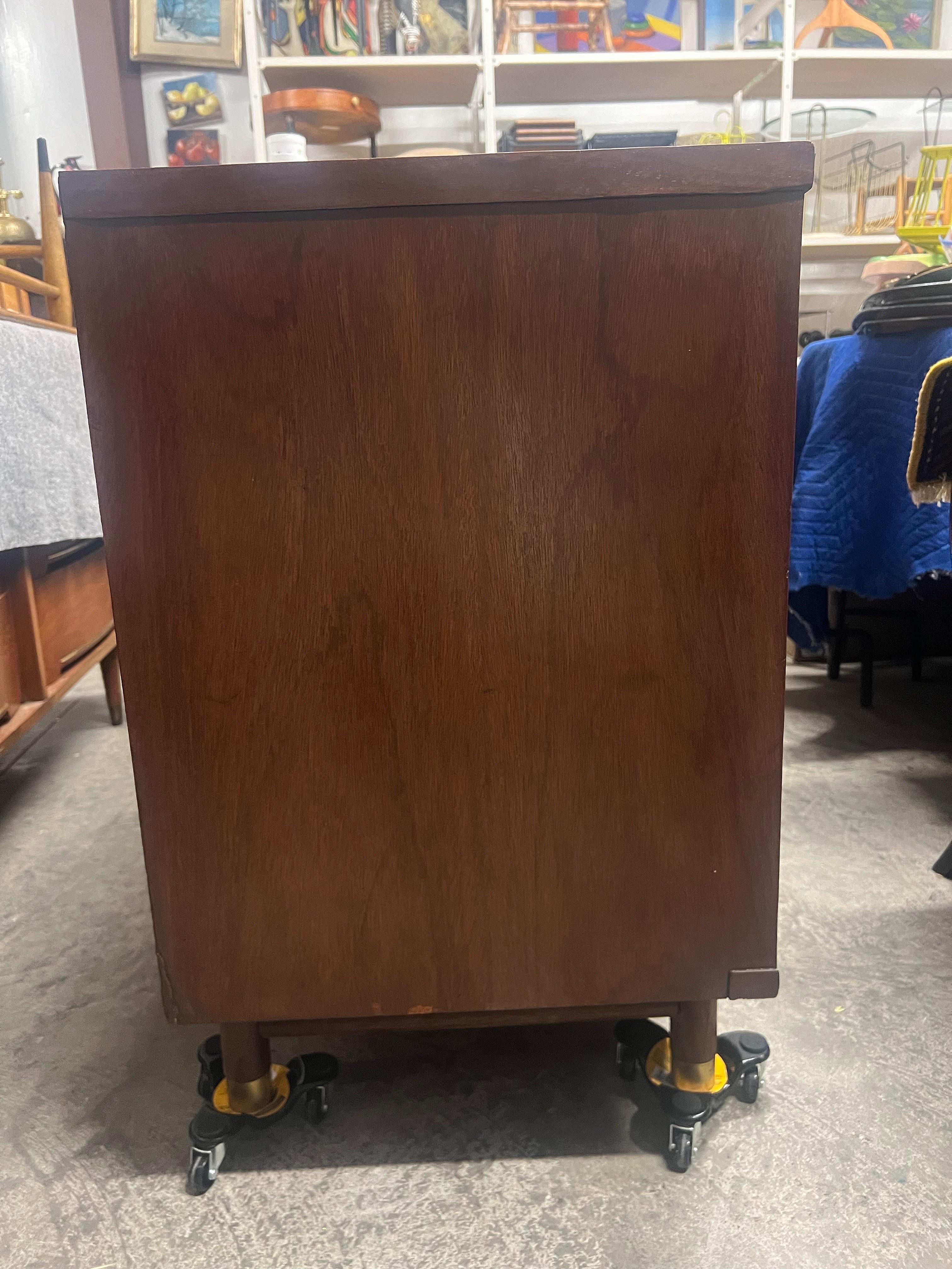 Sconosciuto Credenza Asian Style della metà del XX secolo in vendita