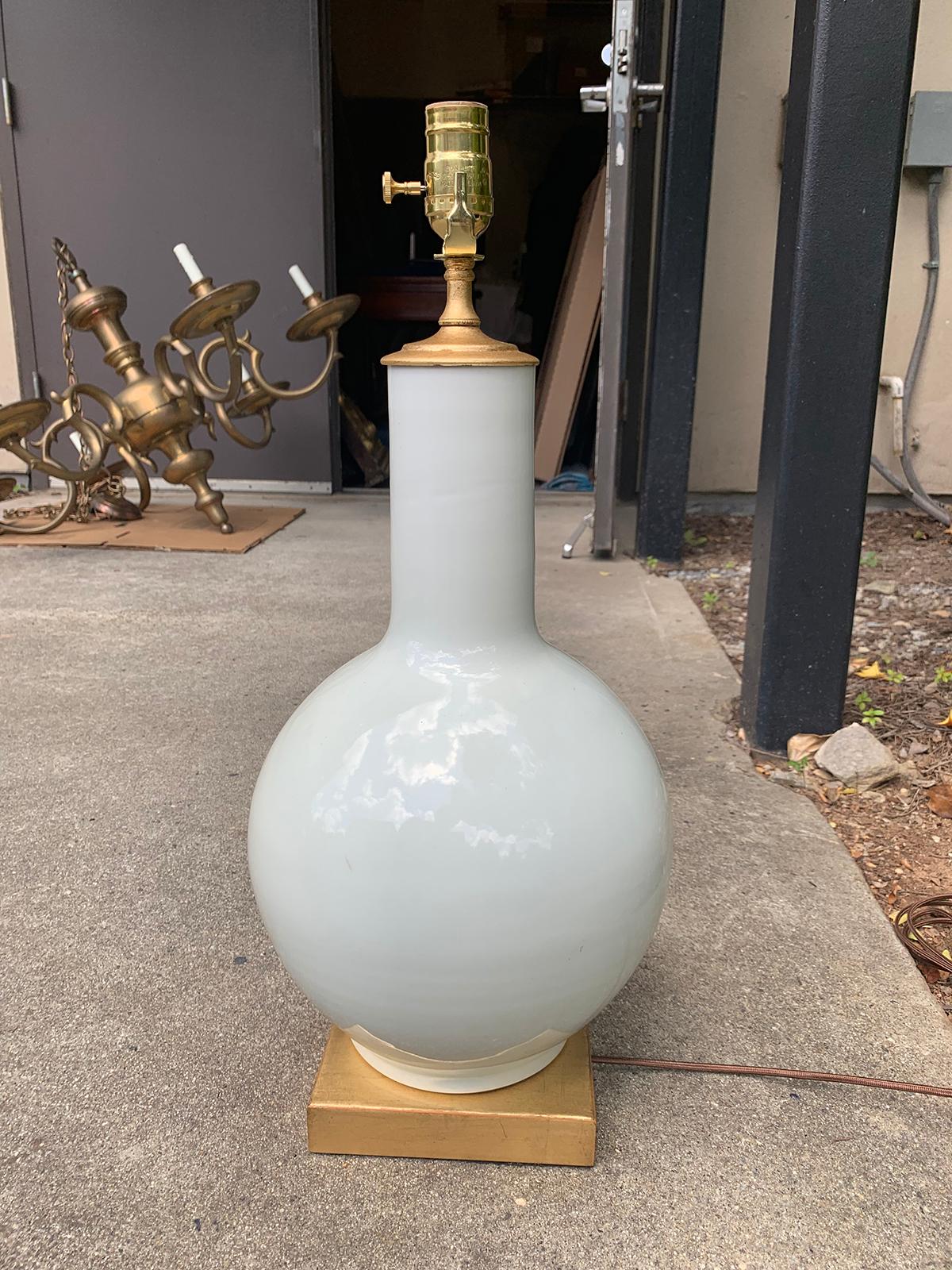 Mid-20th Century Asian White Porcelain Lamp, Custom Giltwood Base 3