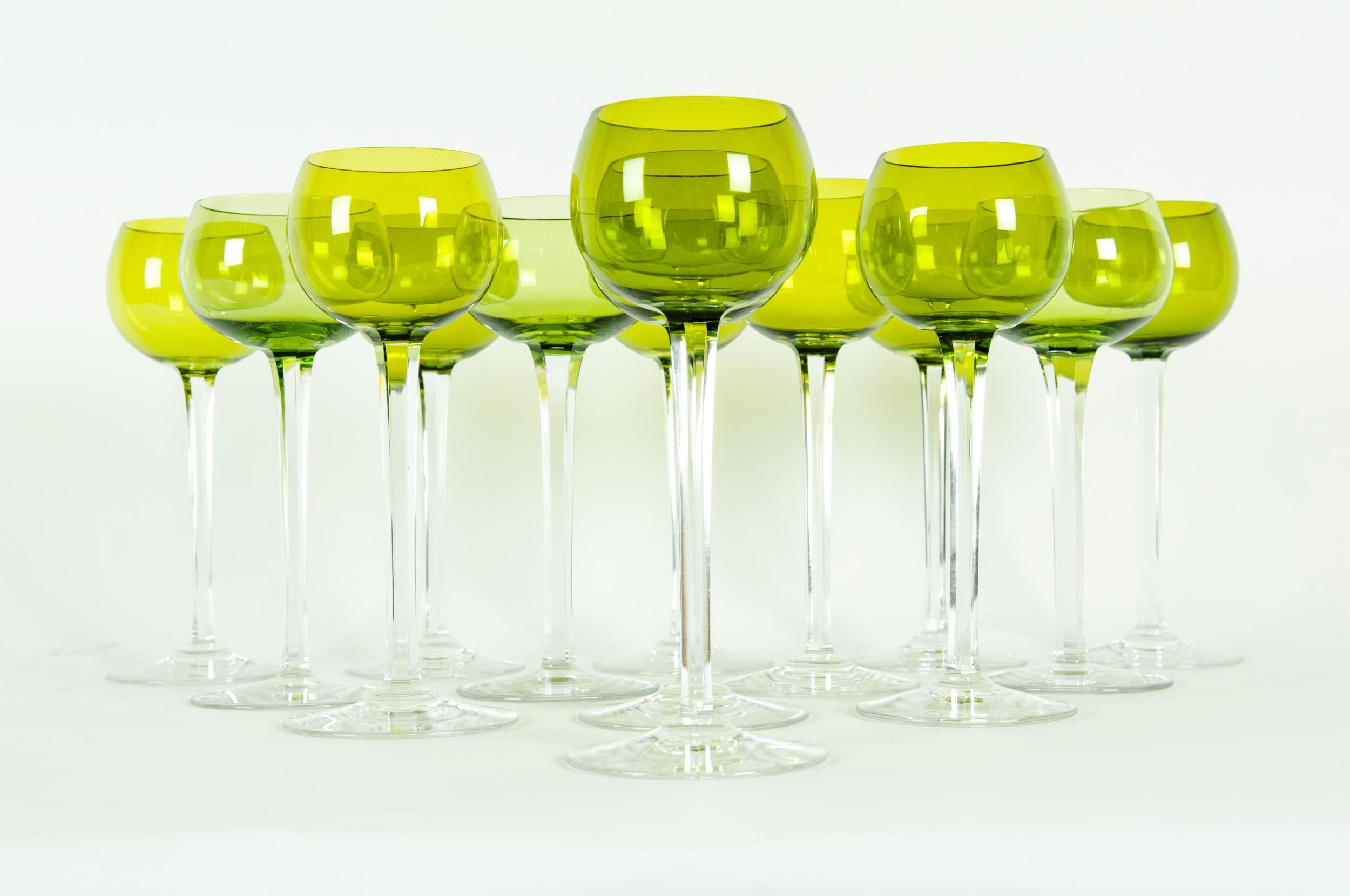French Mid-20th Century Baccarat Crystal Stemware Service / Fourteen People