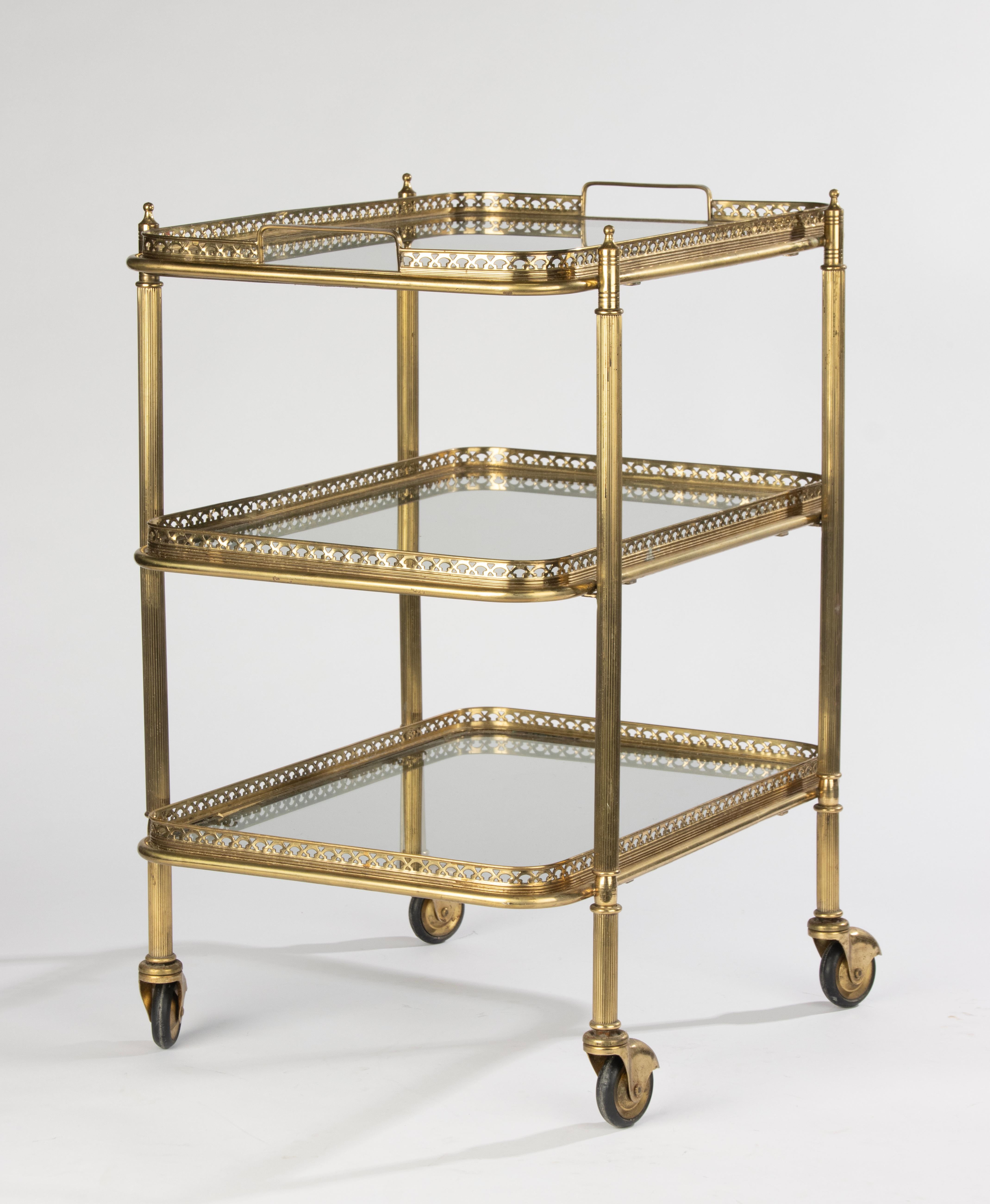 Mitte 20. Jahrhundert - Barwagen - Messing und Glas im Angebot 1