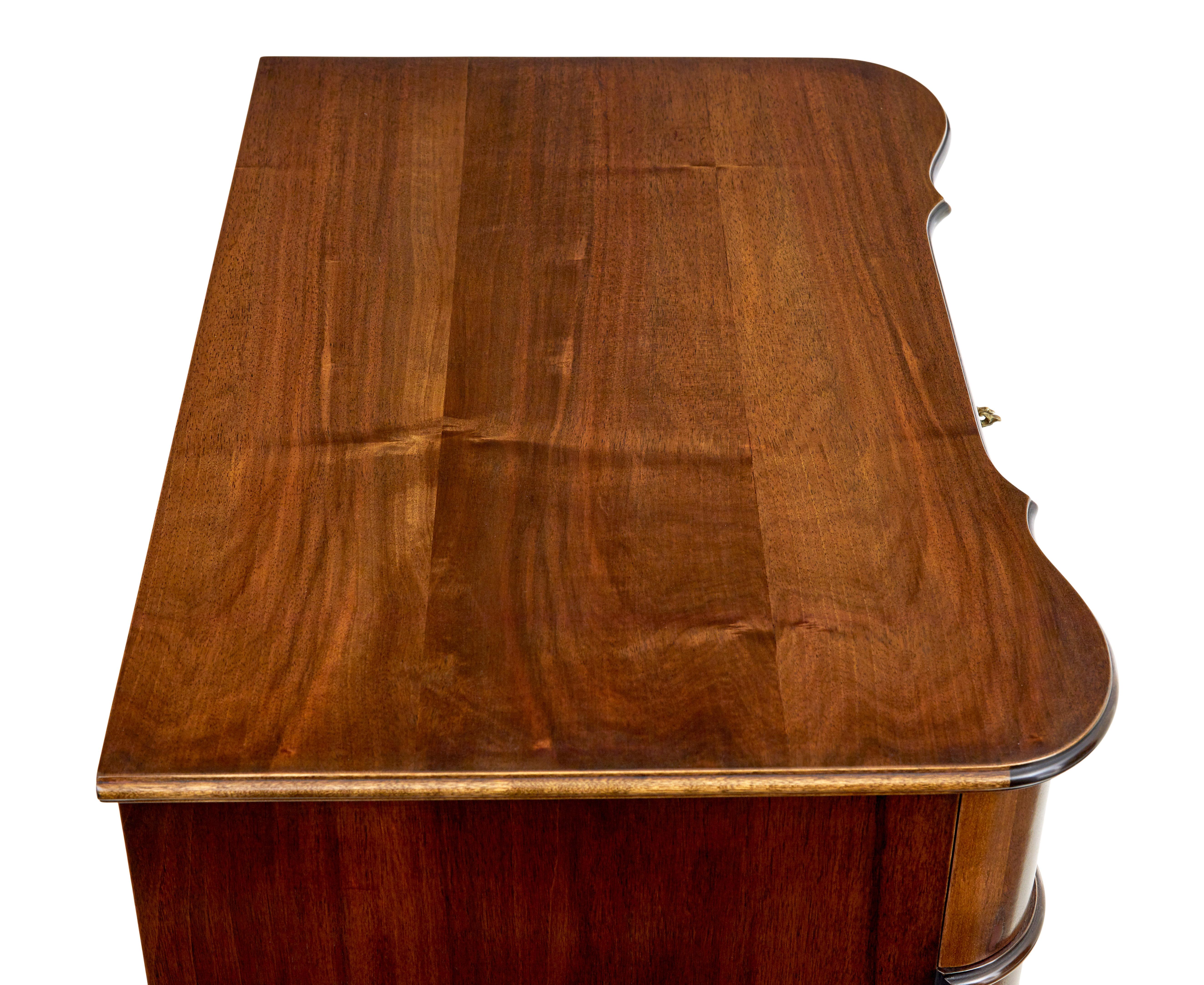 Mid 20th Century baroque revival walnut chest of drawers In Good Condition For Sale In Debenham, Suffolk