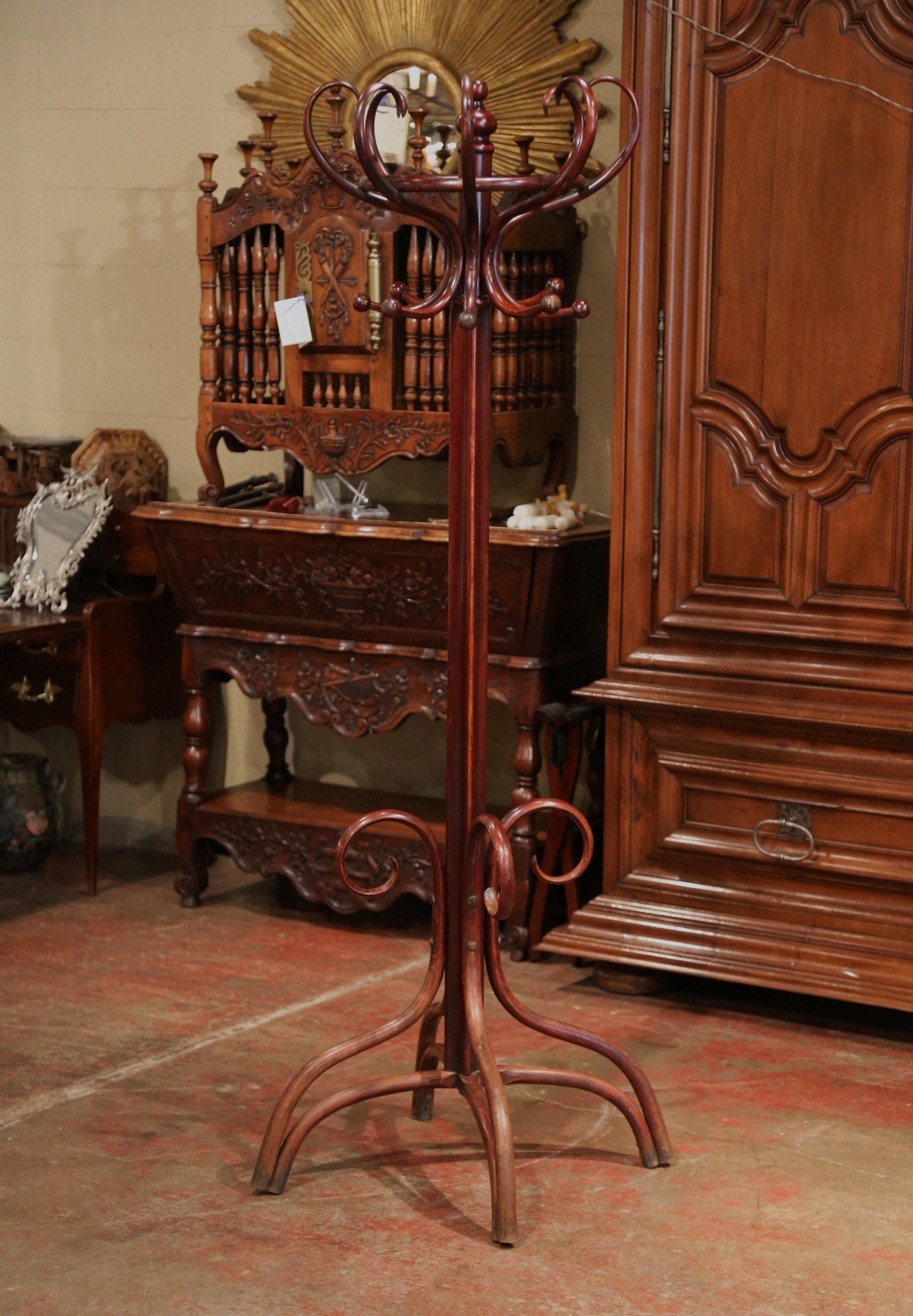 Mid-20th Century French Bentwood Swivel Coat Stand Thonet Style In Excellent Condition In Dallas, TX