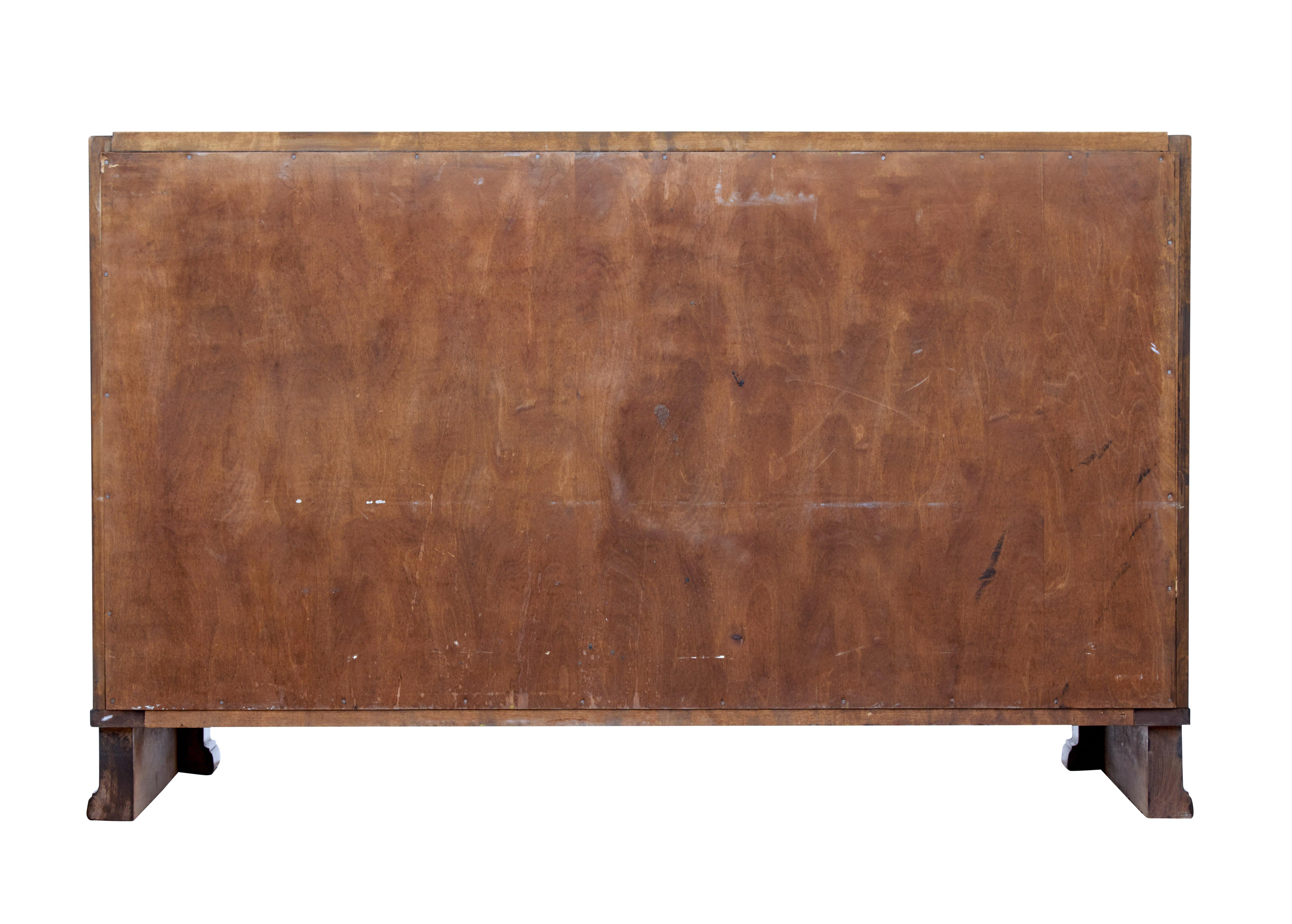 Mid-20th Century Birch and Elm Chest of Drawers (Holzarbeit)