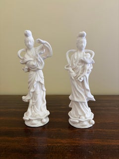 Mid-20th Century Blanc de Chine Porcelain Figures of Quan Yin, Pair