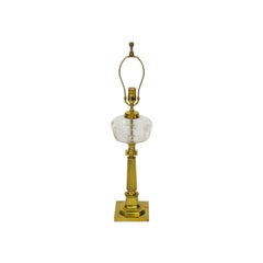 Lampada da banchetto in ottone e vetro della metà del XX secolo