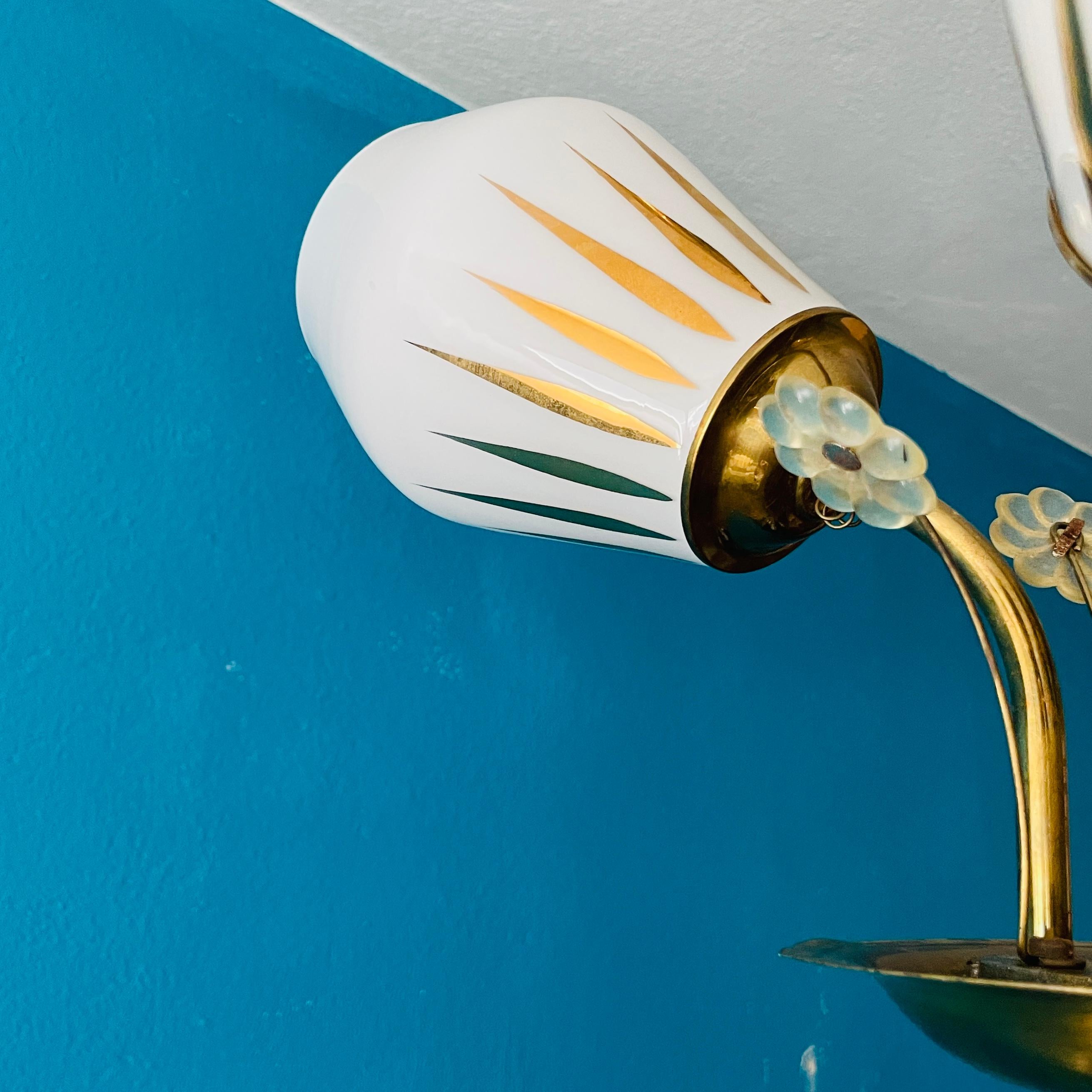 Mid-20th Century Brass Chandelier, Paavo Tynell Style, Made in Finland For Sale 4