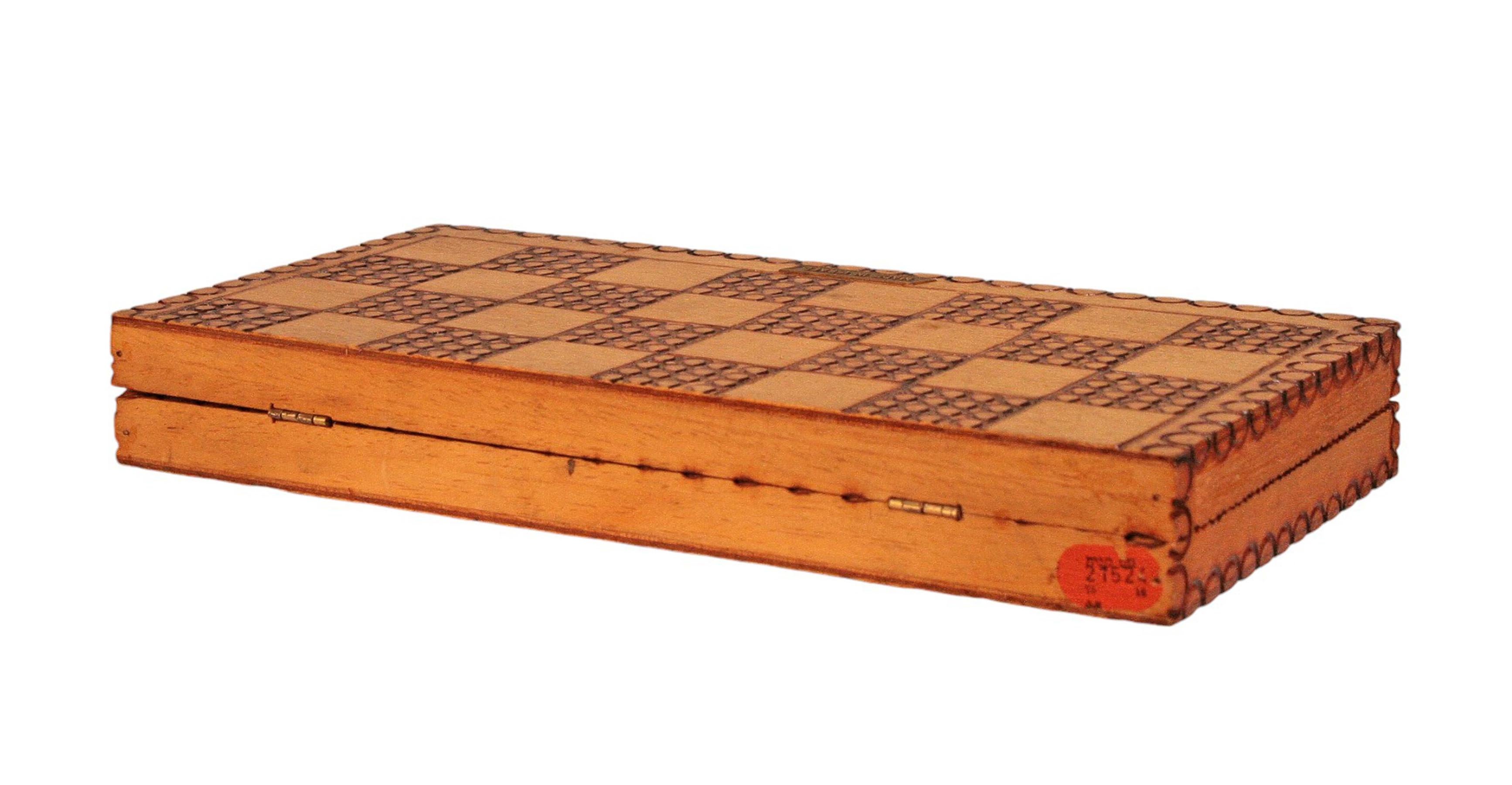Mid-20th Century Brass Chess Set with Wodden Board/Box by Hans Teppich, Israel For Sale 10