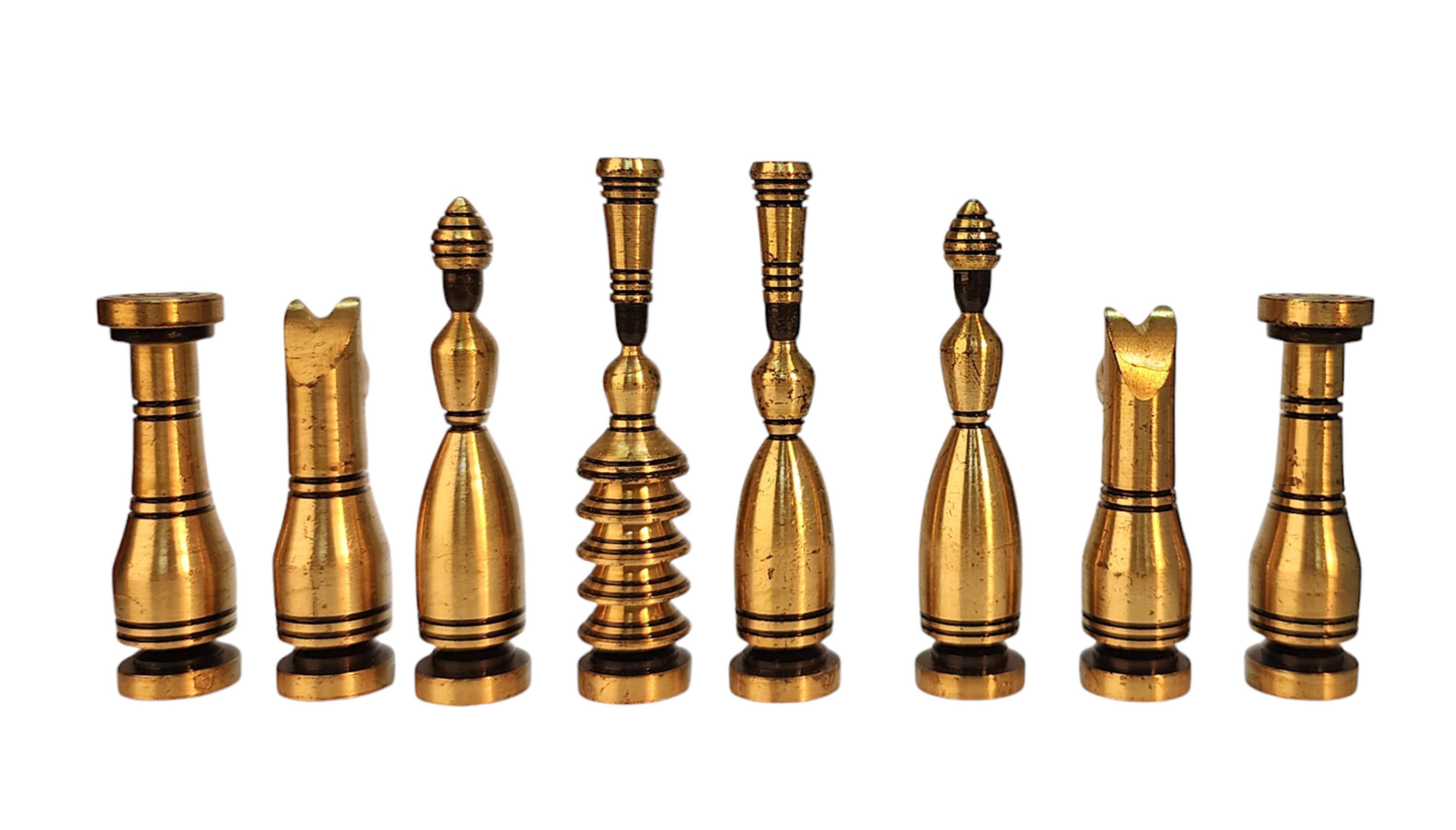 Mid-20th Century Brass Chess Set with Wodden Board/Box by Hans Teppich, Israel In Good Condition For Sale In North Miami, FL