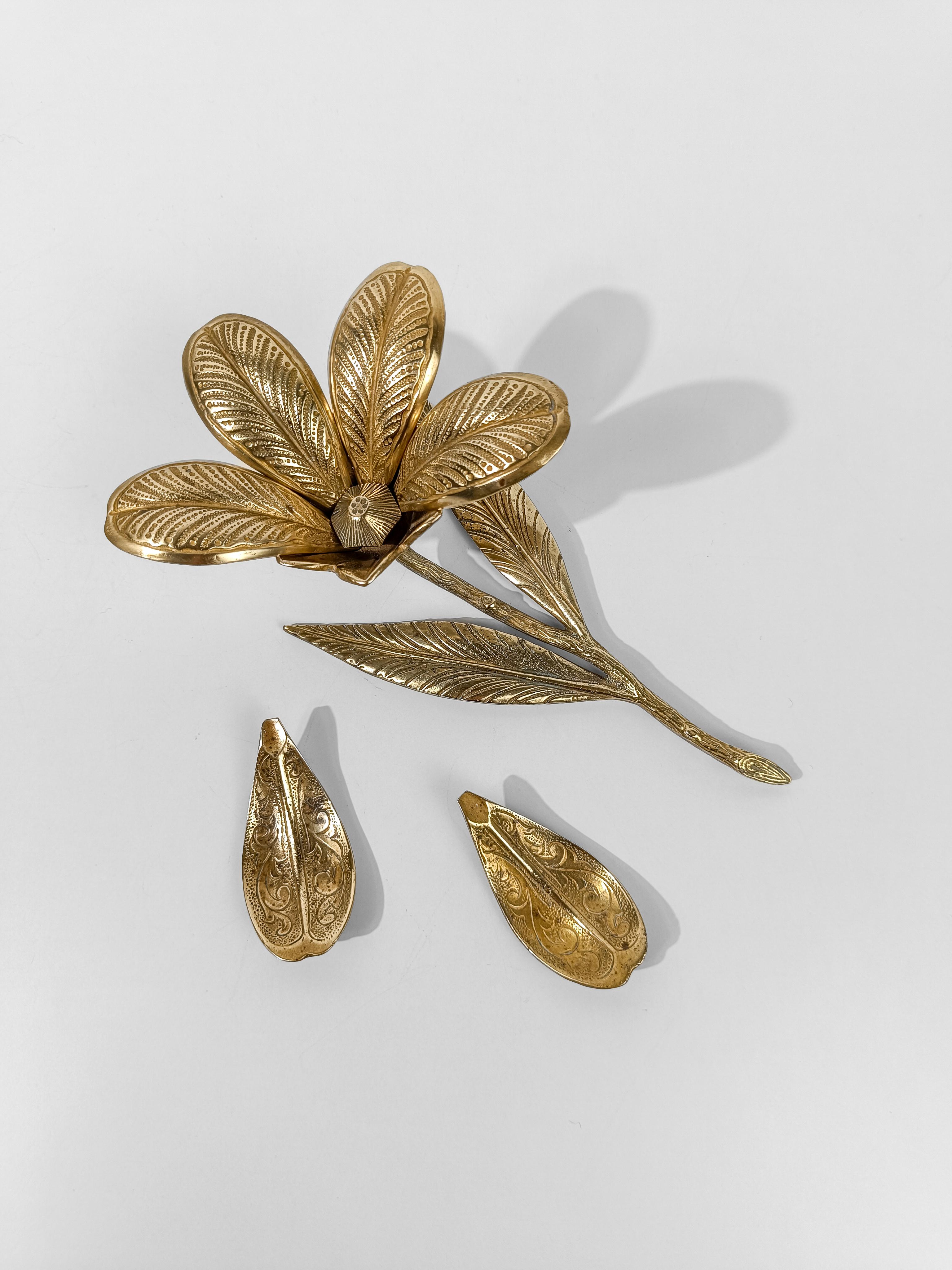 Mid 20th Century Brass Cocktail Ashtray in Flower Shape with Removable Petals 12