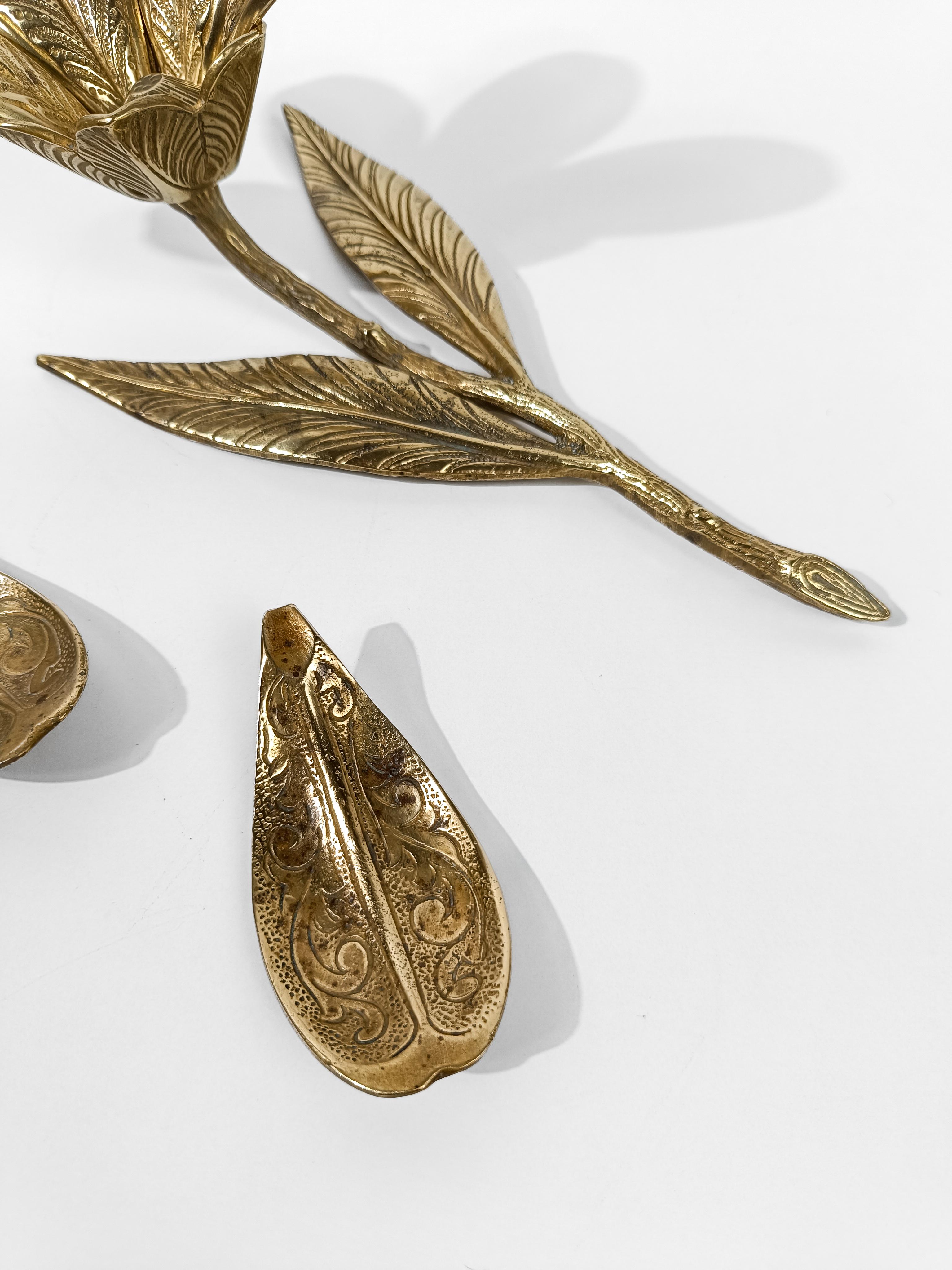 Mid 20th Century Brass Cocktail Ashtray in Flower Shape with Removable Petals 4