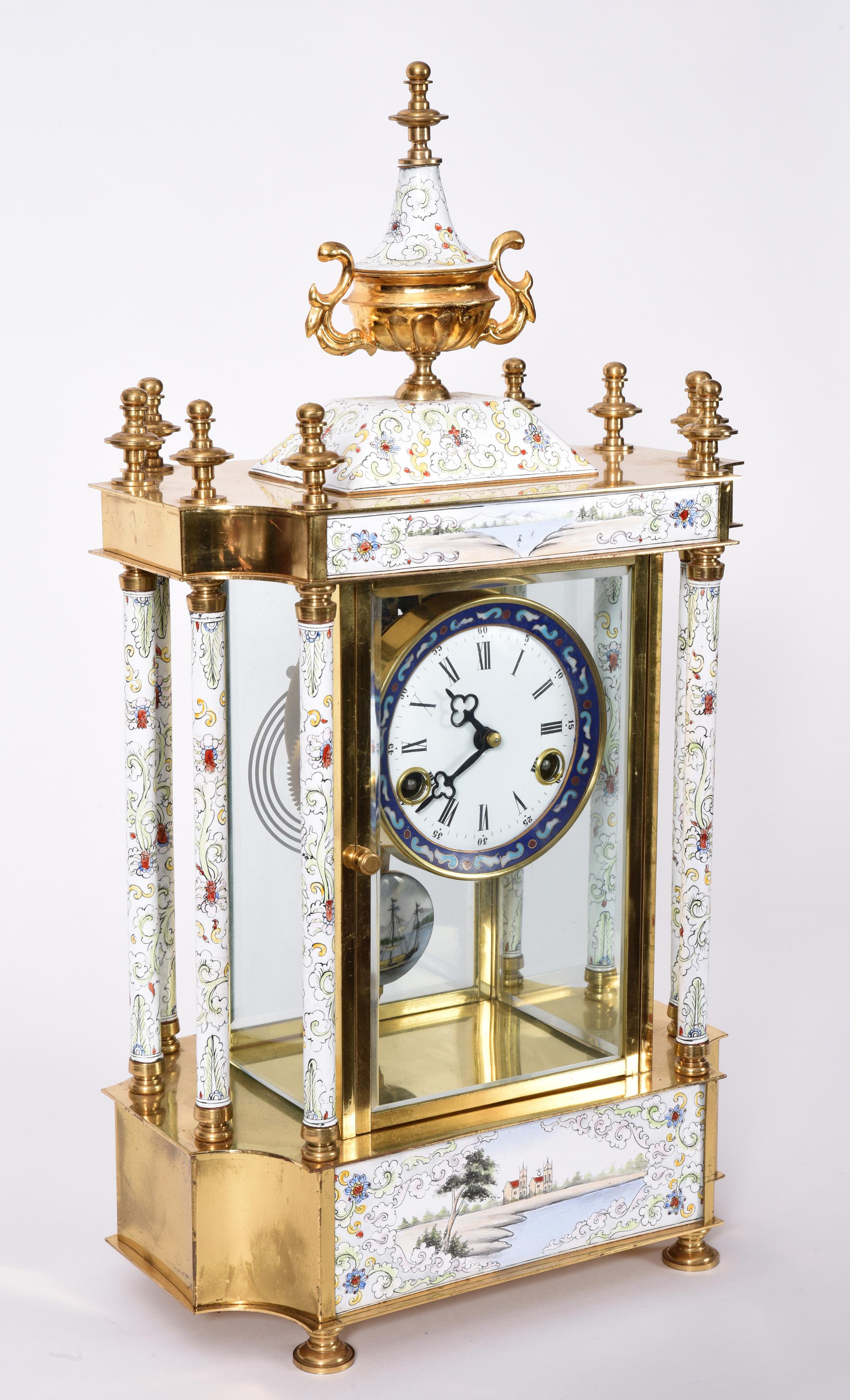 Mid-20th Century Brass Frame Mantel Clock In Excellent Condition In Tarry Town, NY