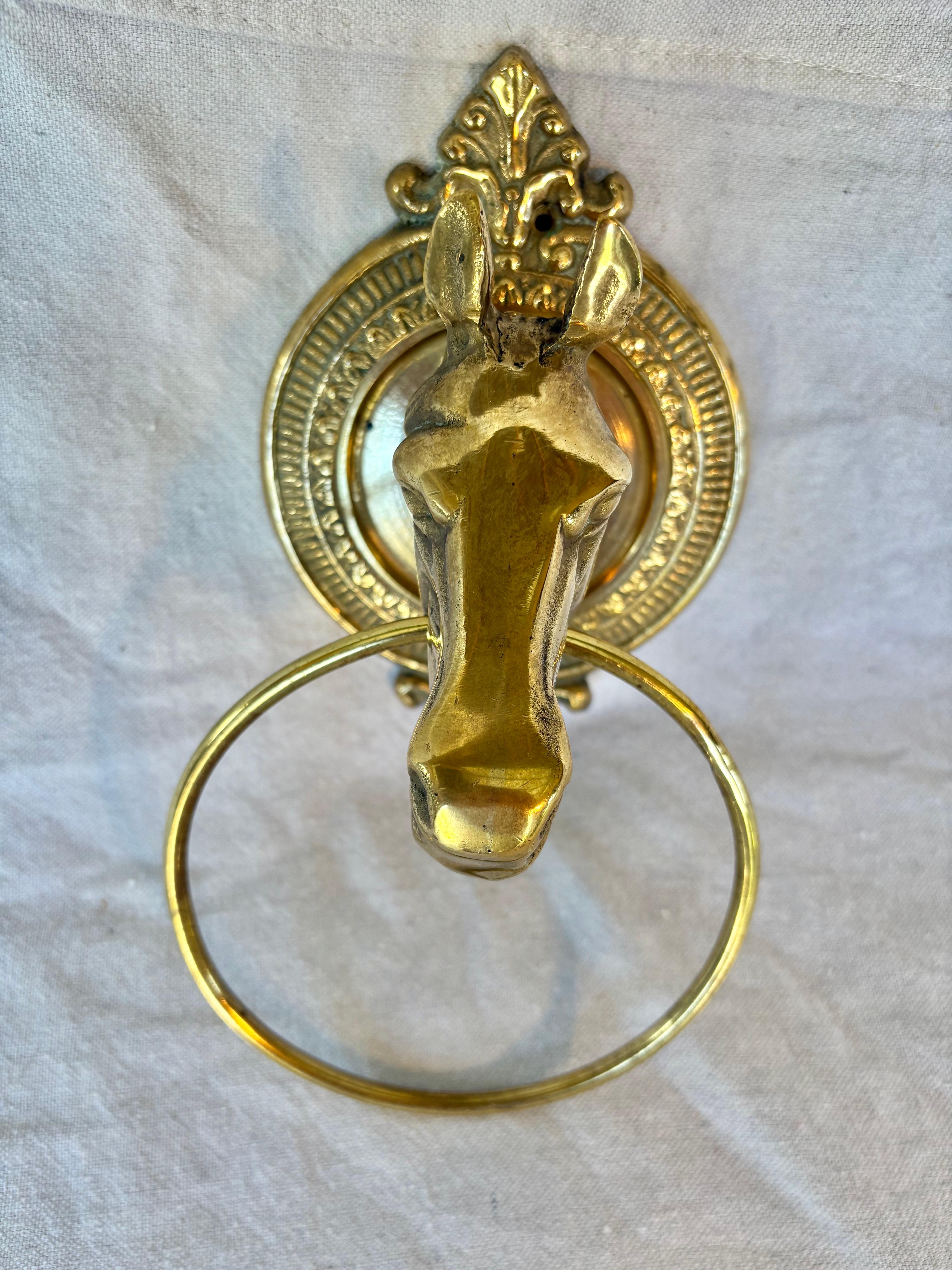 Mid 20th Century Brass Horse Head Equestrian Towel Holder Ring For Sale 6