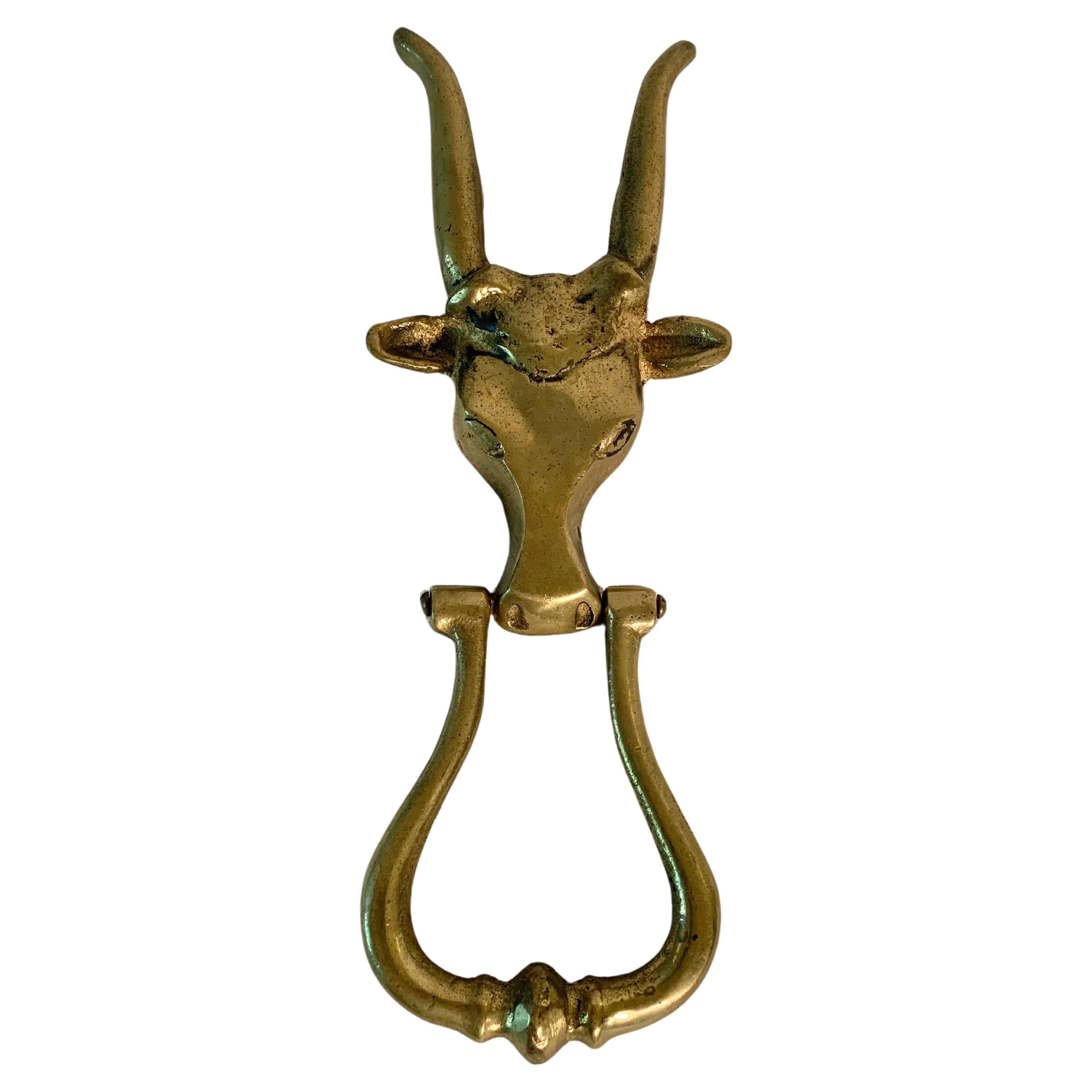 Aldaba de latón de mediados del siglo XX para vaca Longhorn