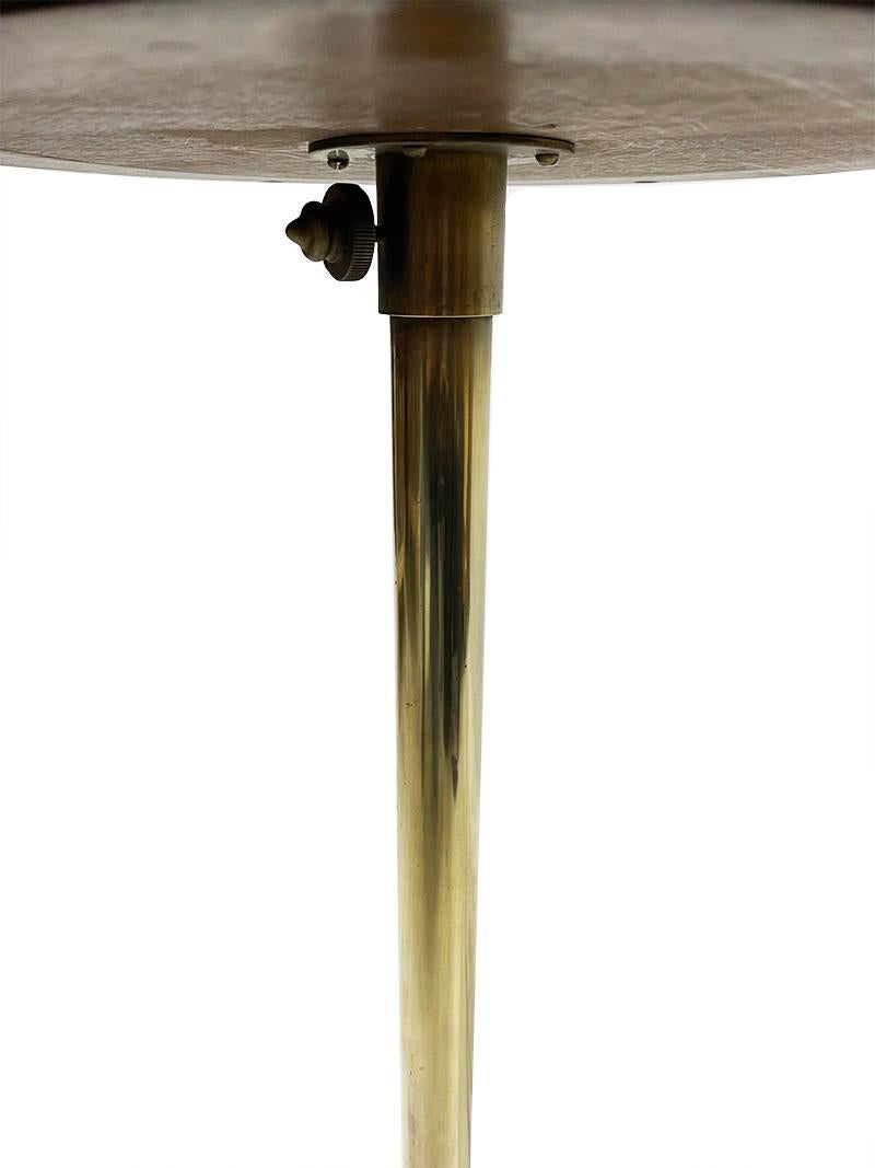 Mid 20th Century brass swingarm Floor lamp and side table In Good Condition For Sale In Delft, NL