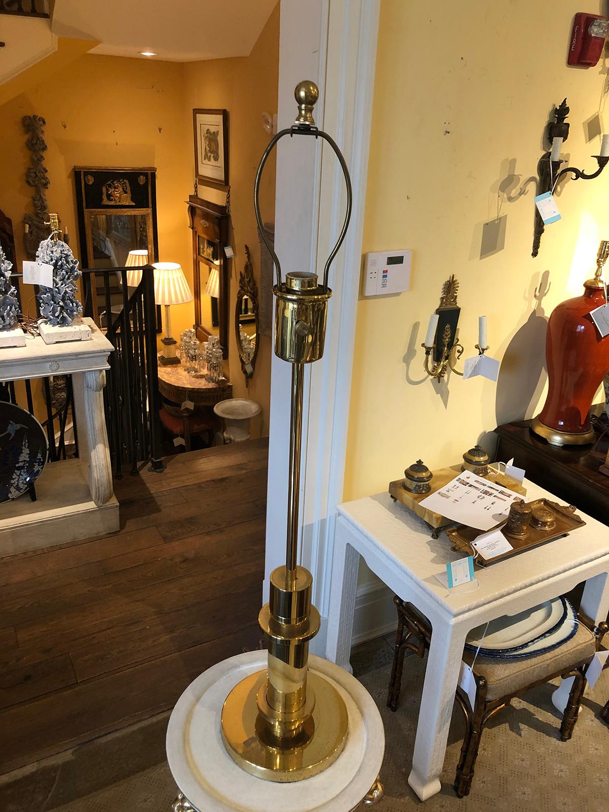 Mid-20th Century Brass Table Lamp In Good Condition In Atlanta, GA