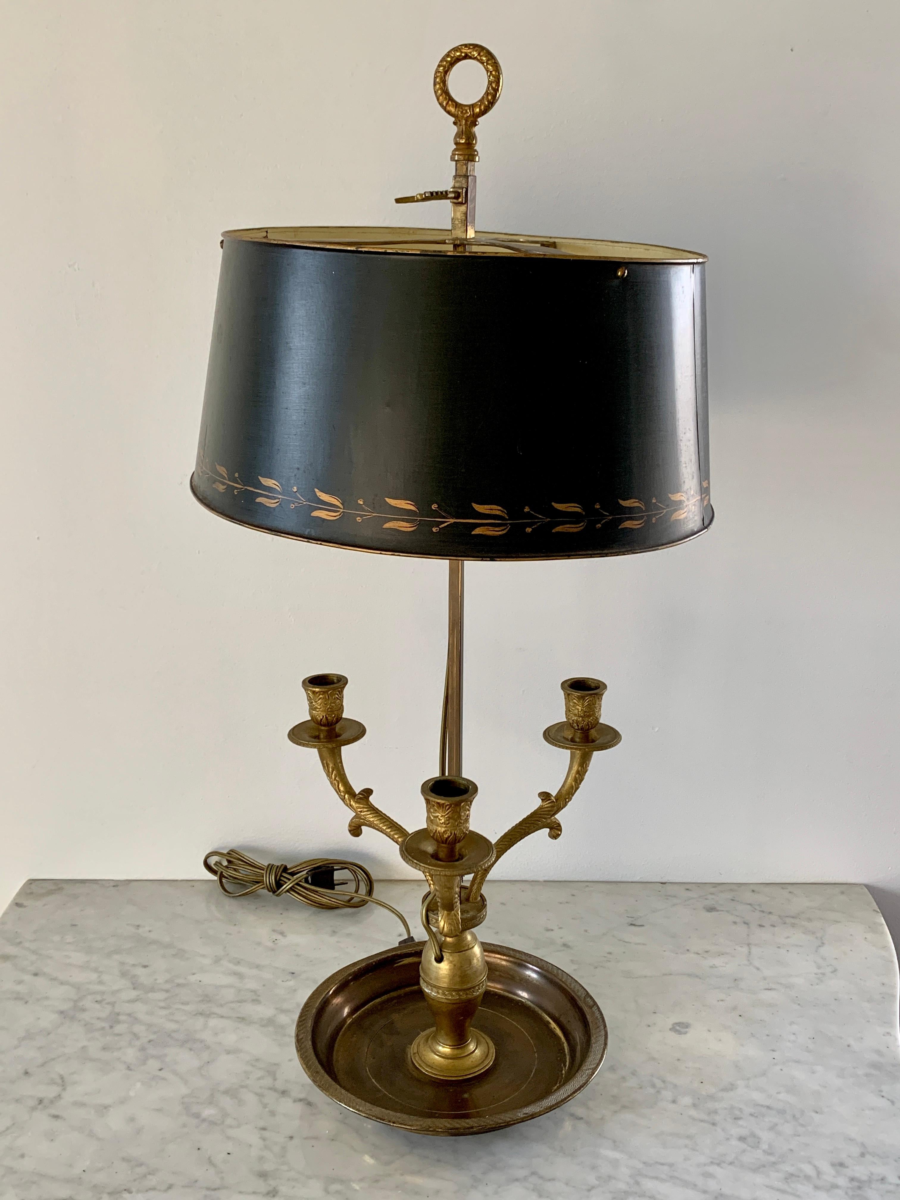 Mid-20th Century Brass Three-Arm Bouillotte Lamp With Black Tole Shade For Sale 4