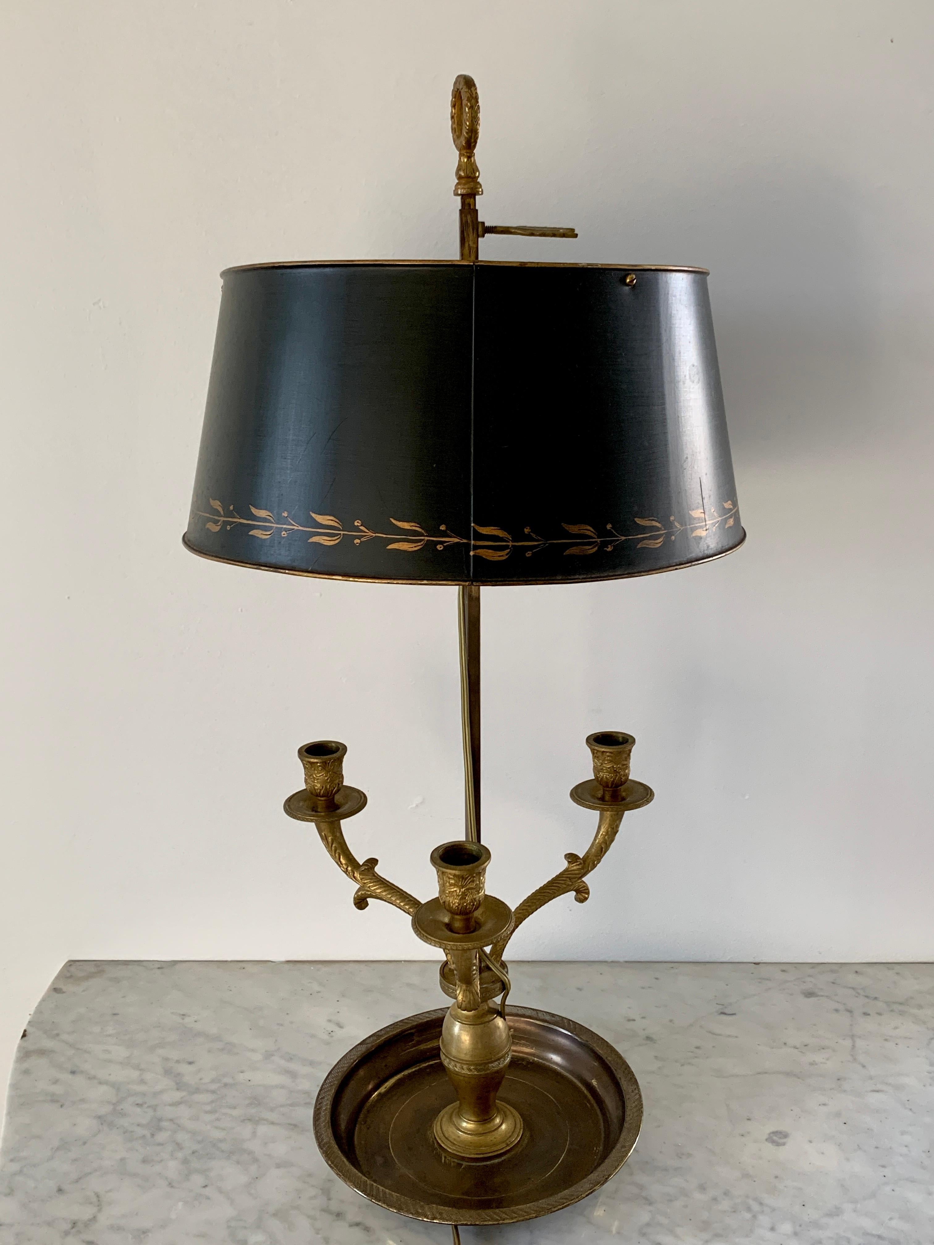 Mid-20th Century Brass Three-Arm Bouillotte Lamp With Black Tole Shade For Sale 1