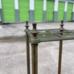 Soporte para paraguas o bastones de latón de mediados del siglo XX