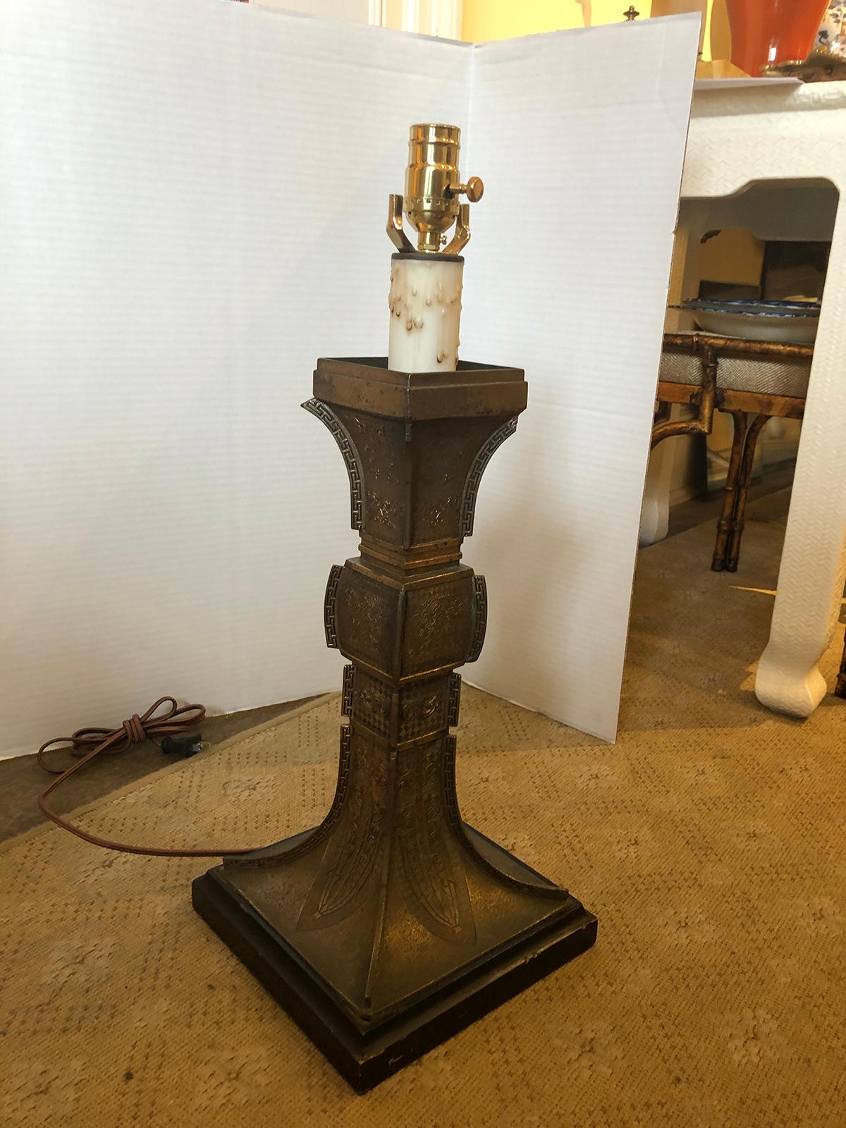 Mid-20th Century Bronze Archaic Lamp with Oriental Motif, Possibly Karl Springer In Good Condition For Sale In Atlanta, GA