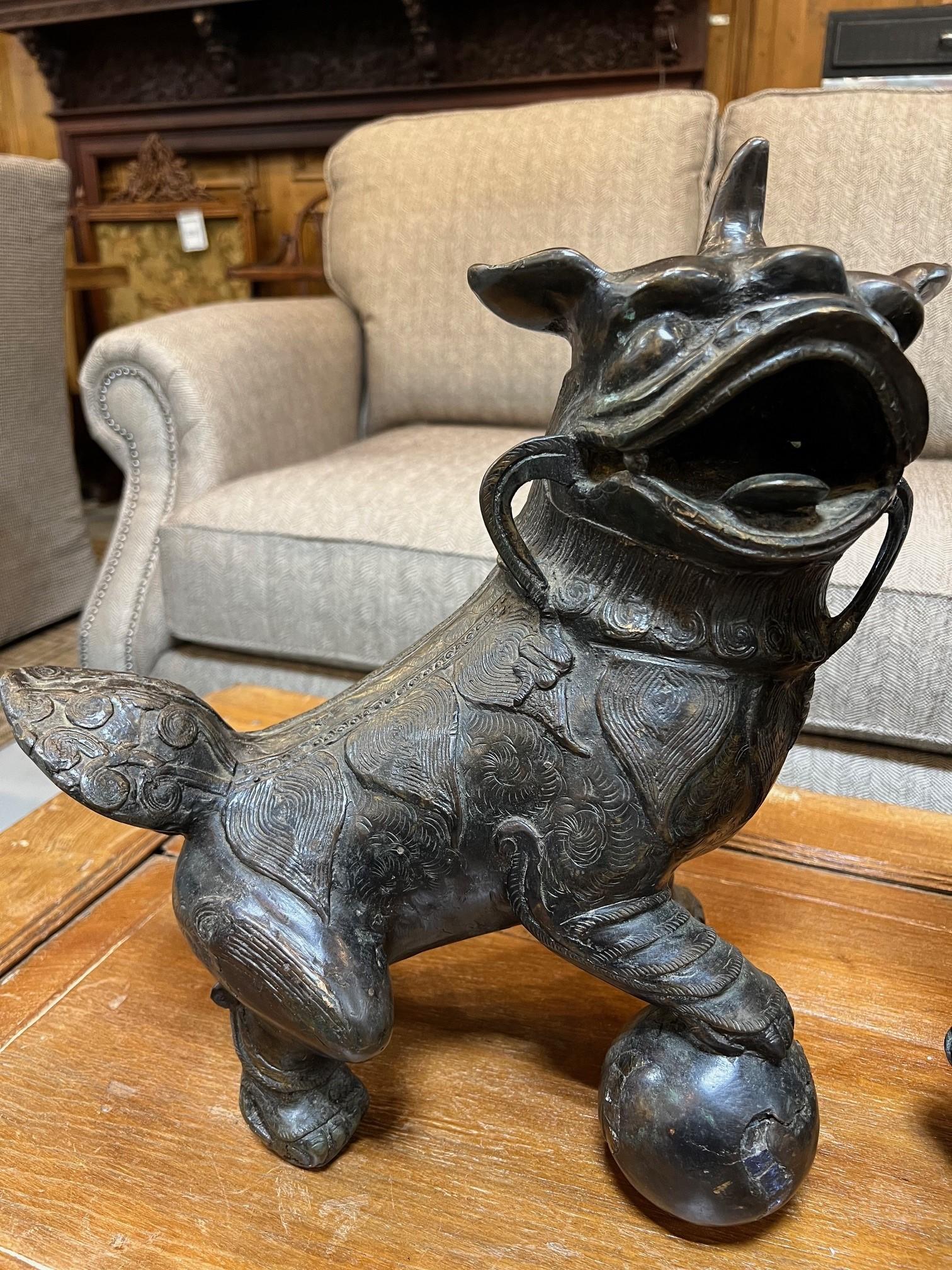 Mid 20th Century Bronze Pair of Foo Dogs  For Sale 1