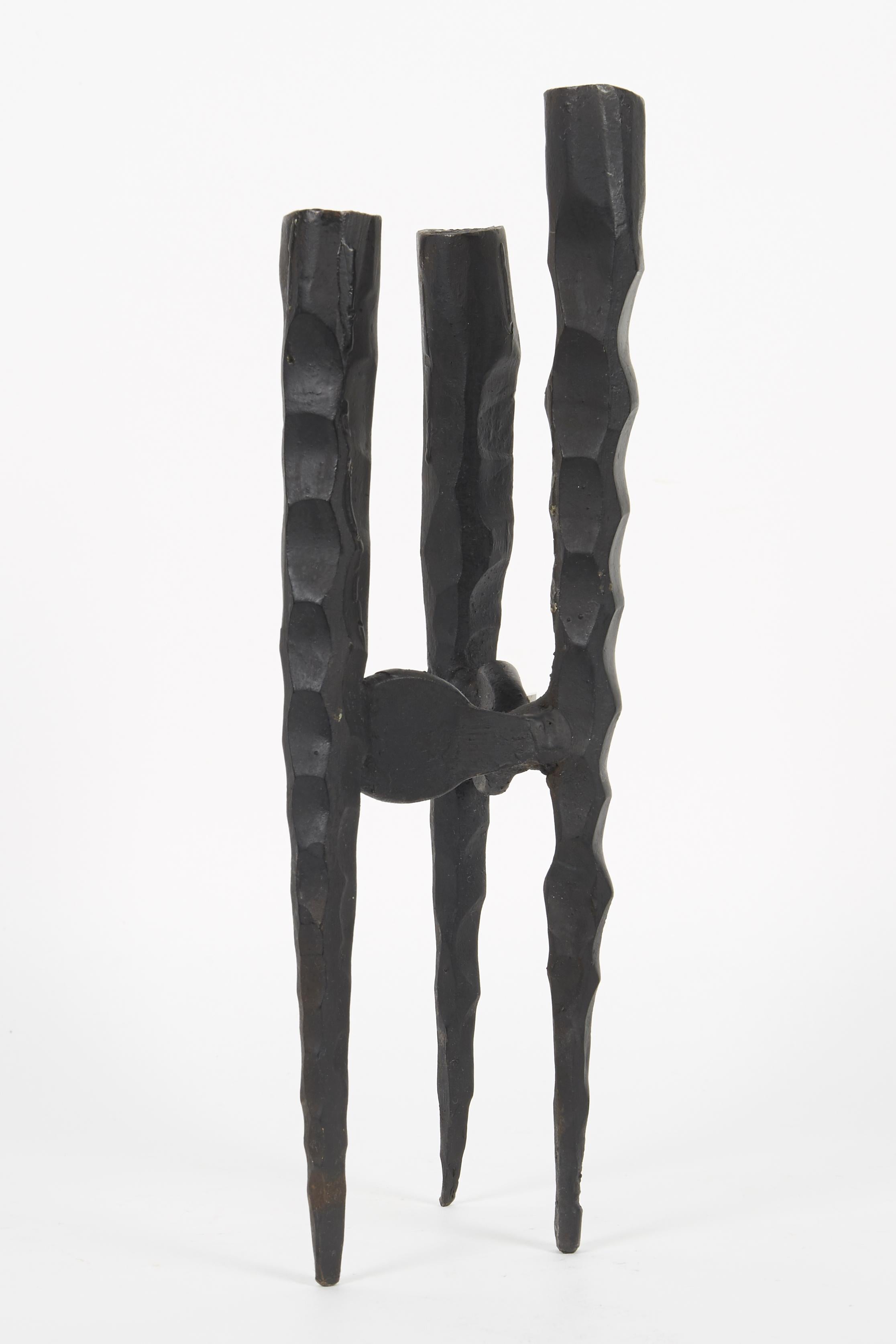 Mid-20th Century Brutalist Iron Shabbat Candlesticks by David Palombo In Excellent Condition For Sale In New York, NY