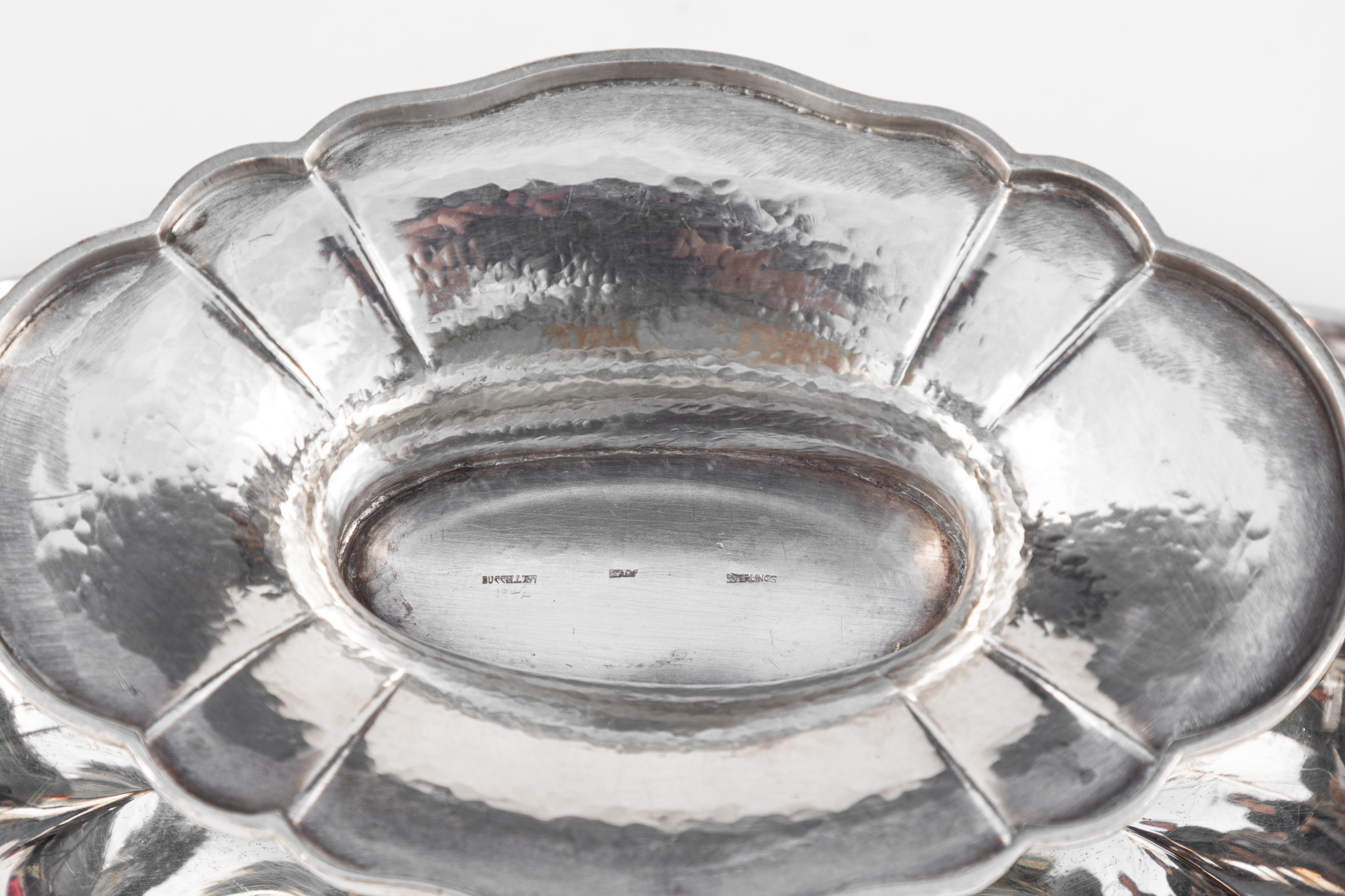 Mid-20th Century Buccellati Sterling Silver Scalloped Center Bowl In Good Condition In Los Angeles, CA
