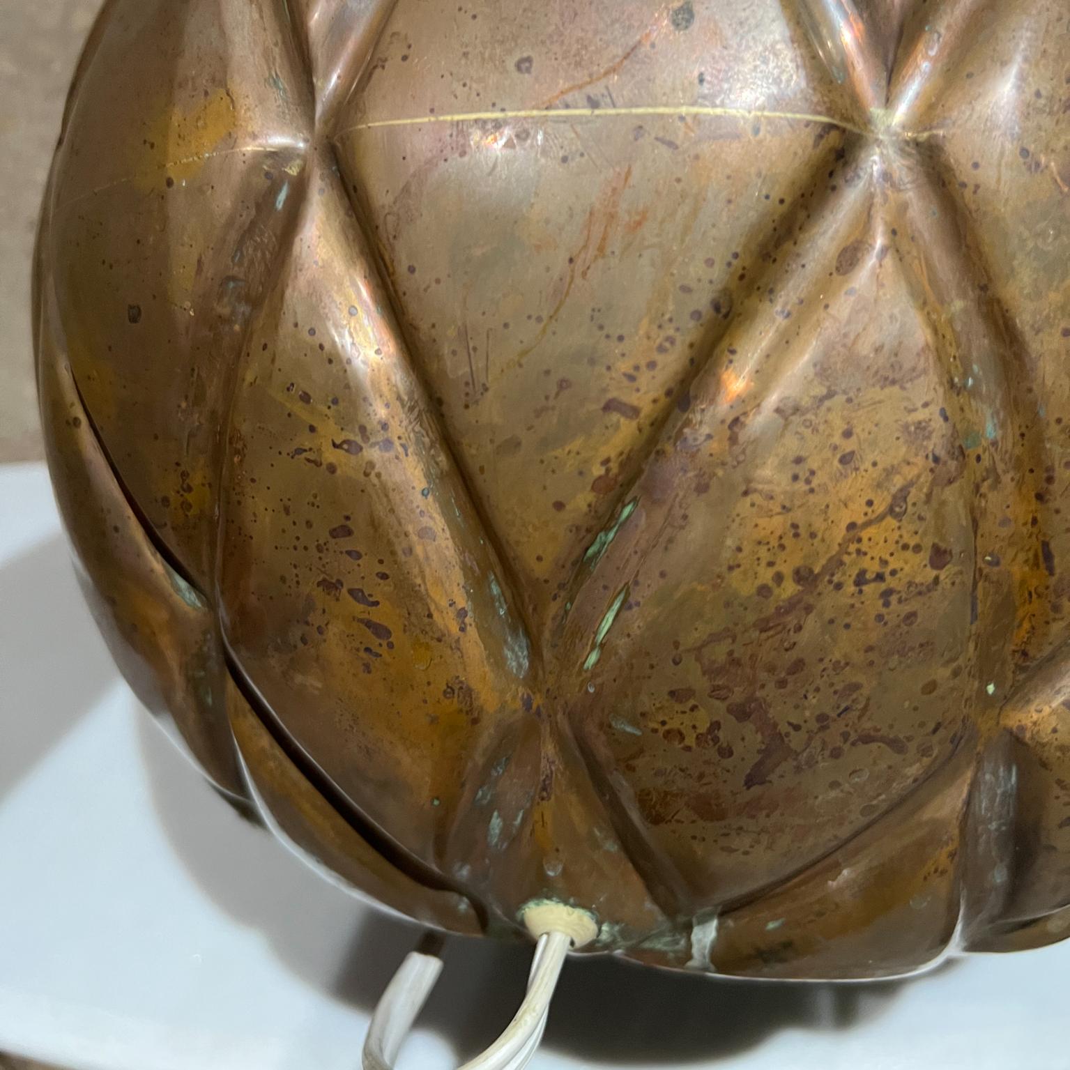 Mid 20th Century Bulbous Modern Table Lamp Diamond Textured Copper For Sale 6
