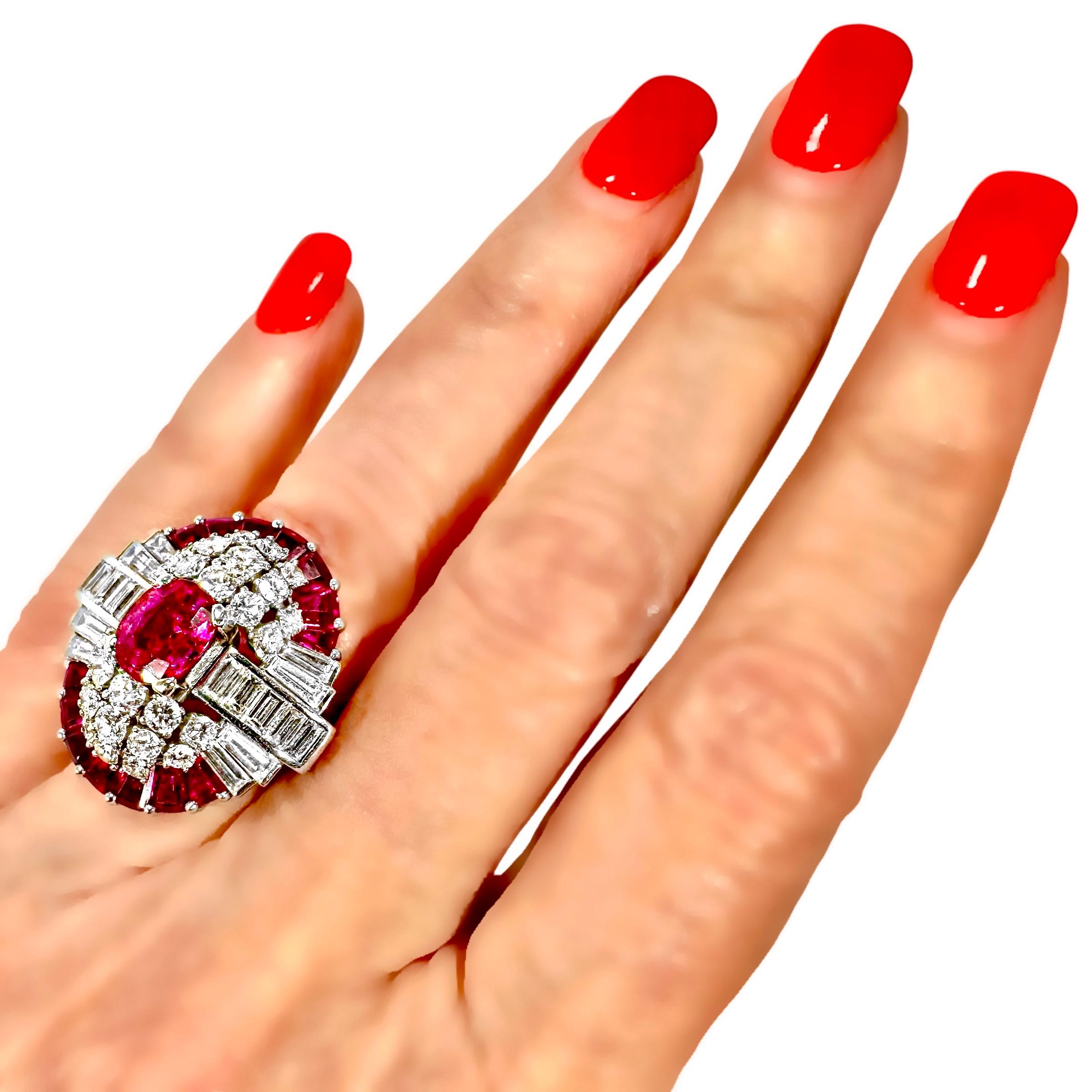 Bague de cocktail en rubis et diamants de Birmanie du milieu du 20e siècle par Oscar Heyman Brothers en vente 5