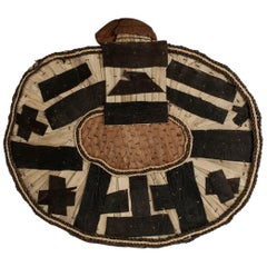 Mid-20th Century Cache-Fesse, Negbe, Mangbetu, D.R. Congo