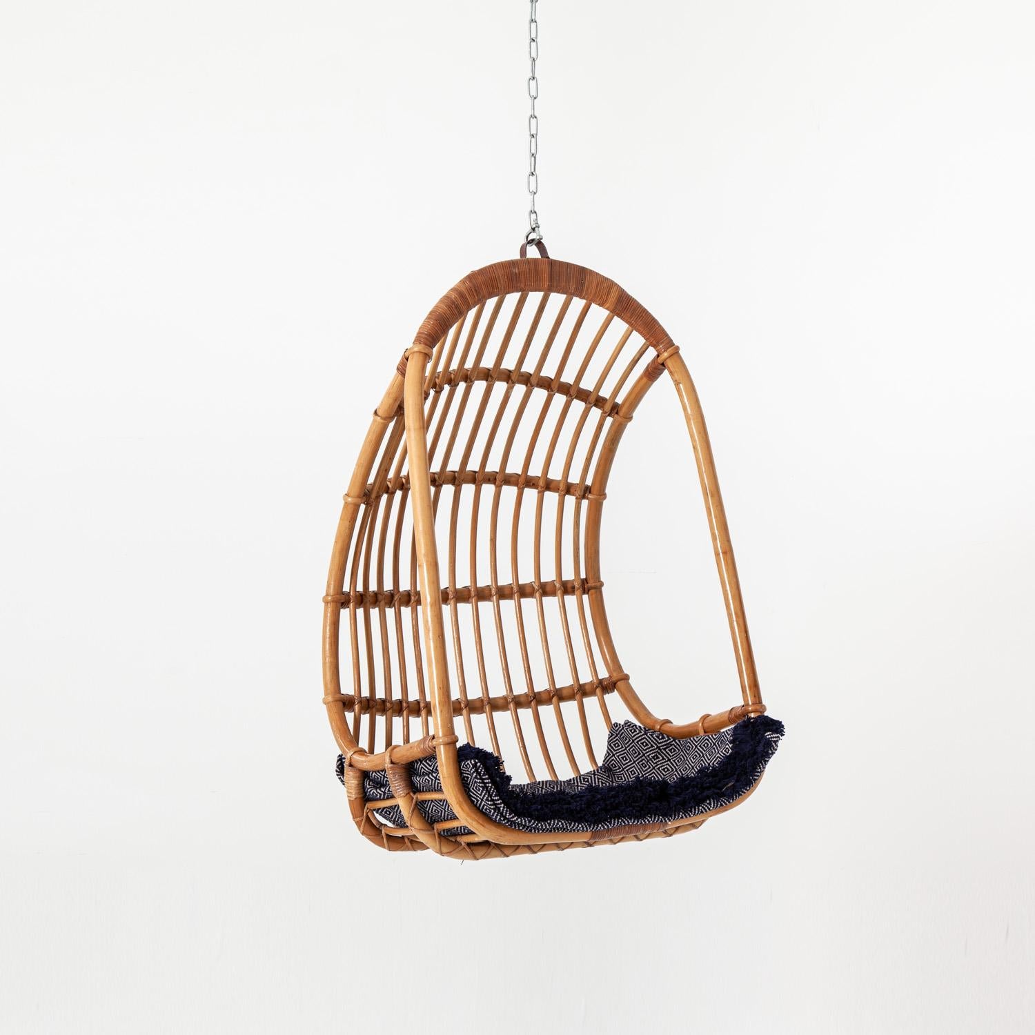 Mid-20th Century Cane Hanging Chair For Sale 2