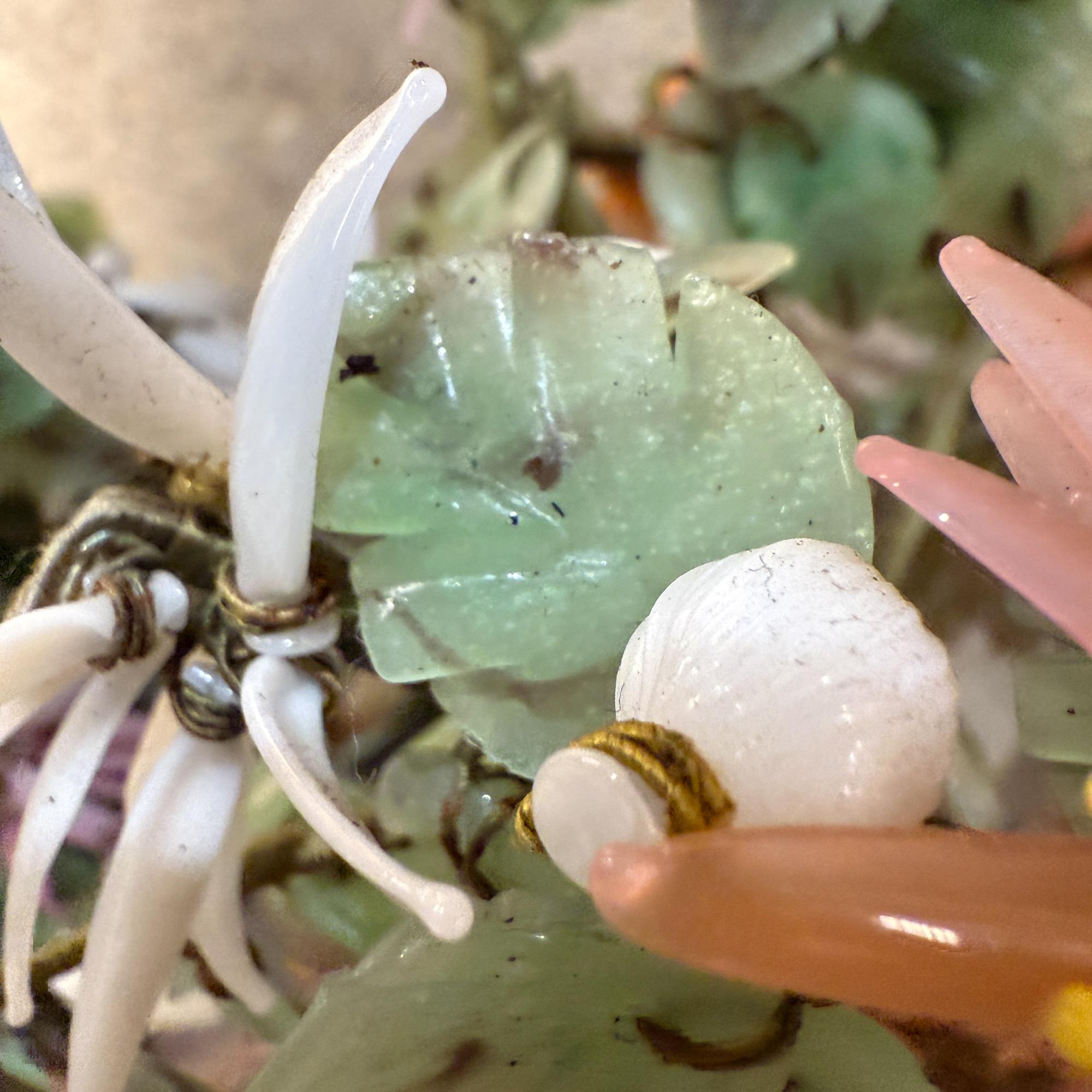 Bonsai di giada in pietra multipla intagliata della metà del XX secolo in vendita 11