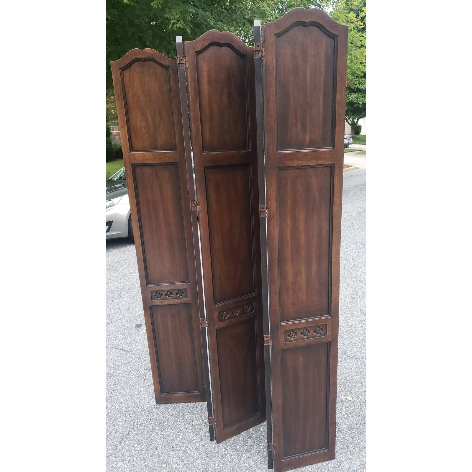 Indonesian Mid 20th Century Carved Solid Walnut Room Divider For Sale