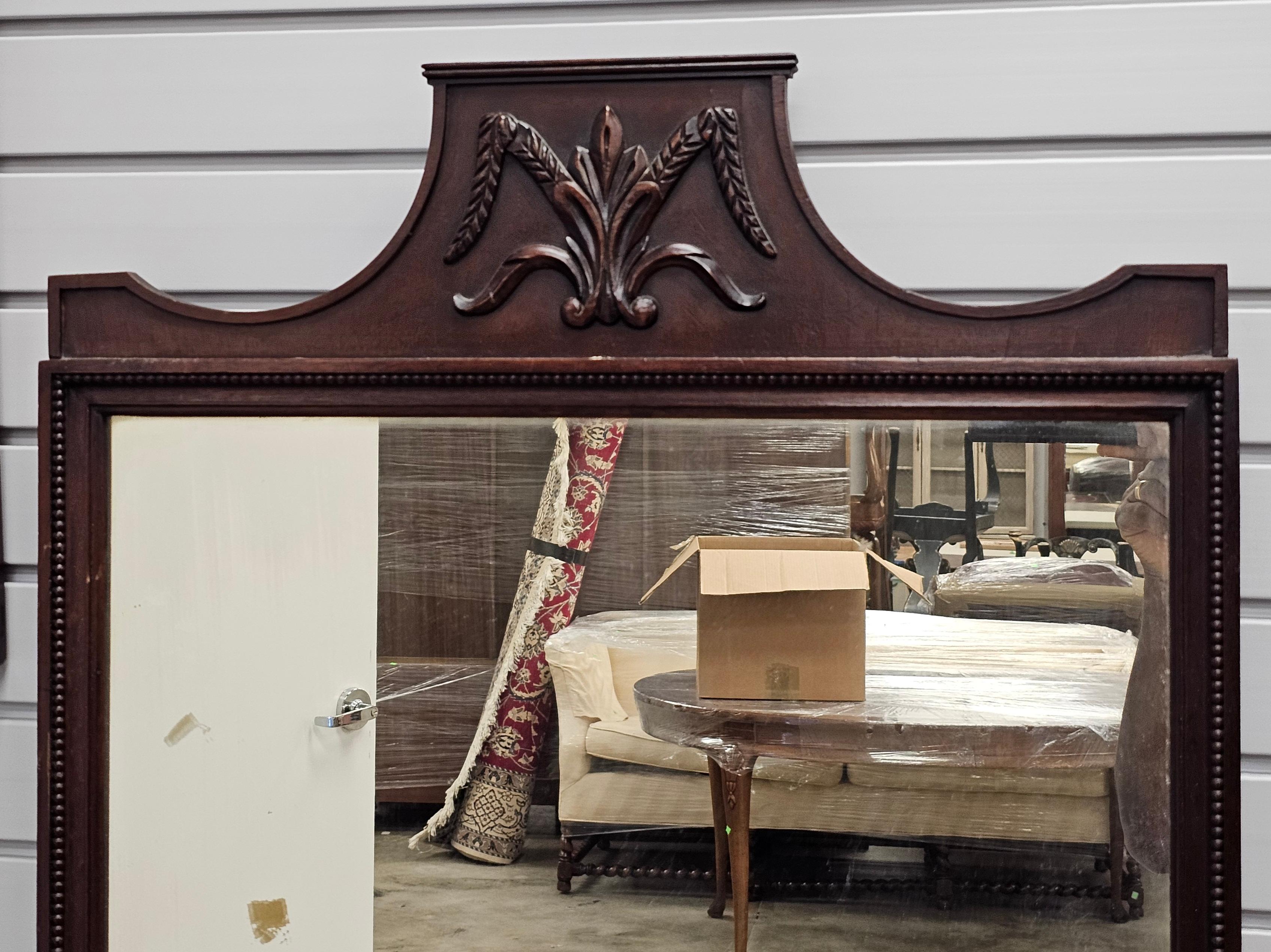 Americano Mid 20th Century Carved Wheat Grass Mahogany Frame Wall Mirror in vendita